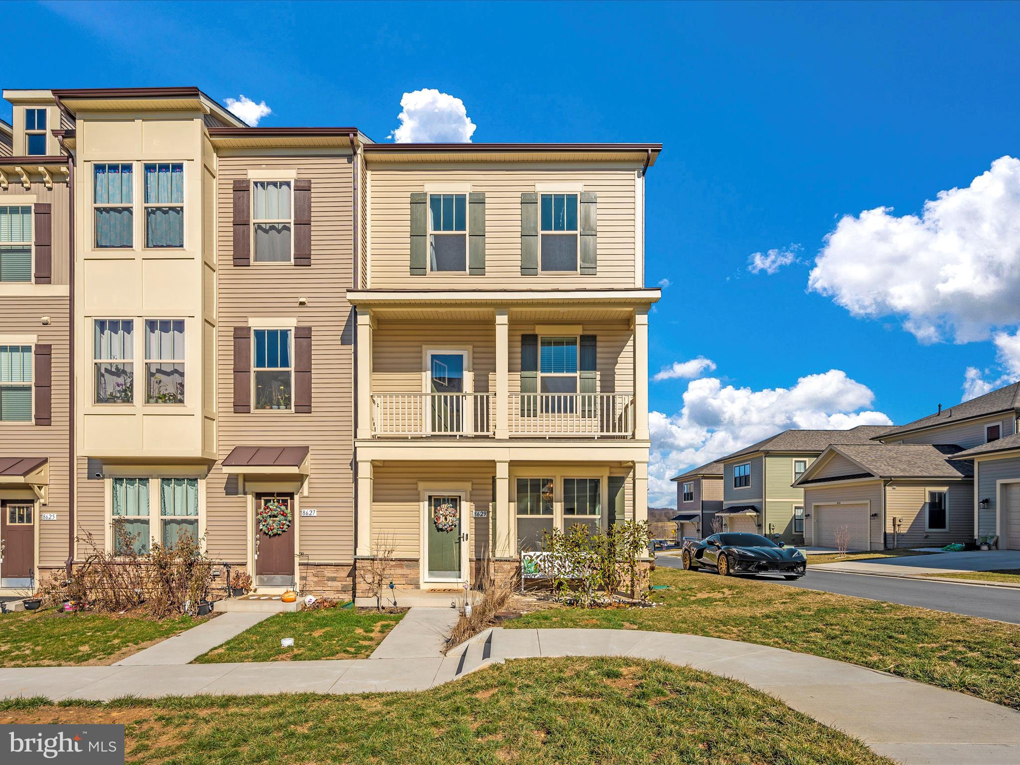 STONE BARN VILLAGE - Residential Lease