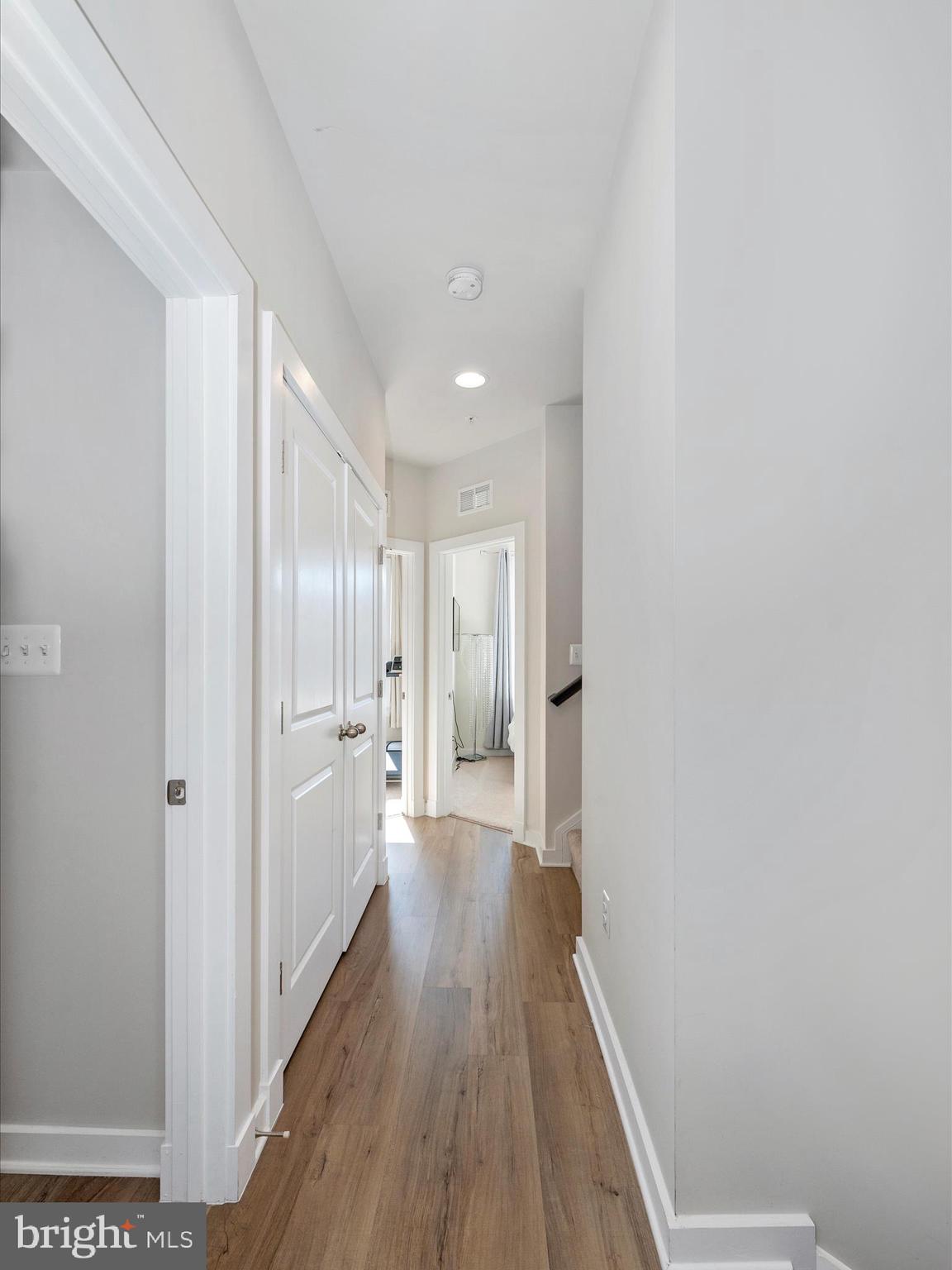 STONE BARN VILLAGE - Residential Lease