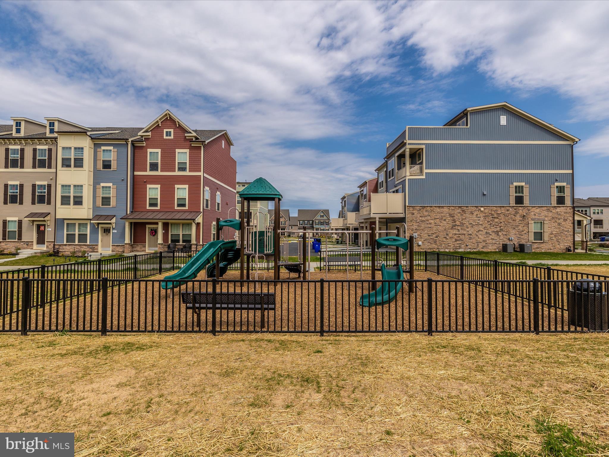 STONE BARN VILLAGE - Residential Lease