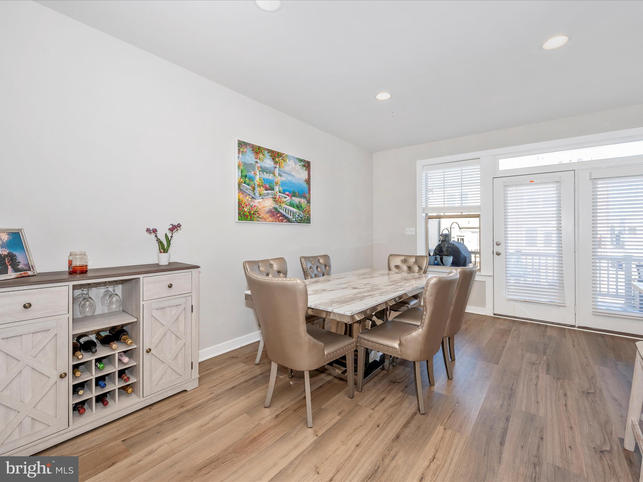 STONE BARN VILLAGE - Residential Lease