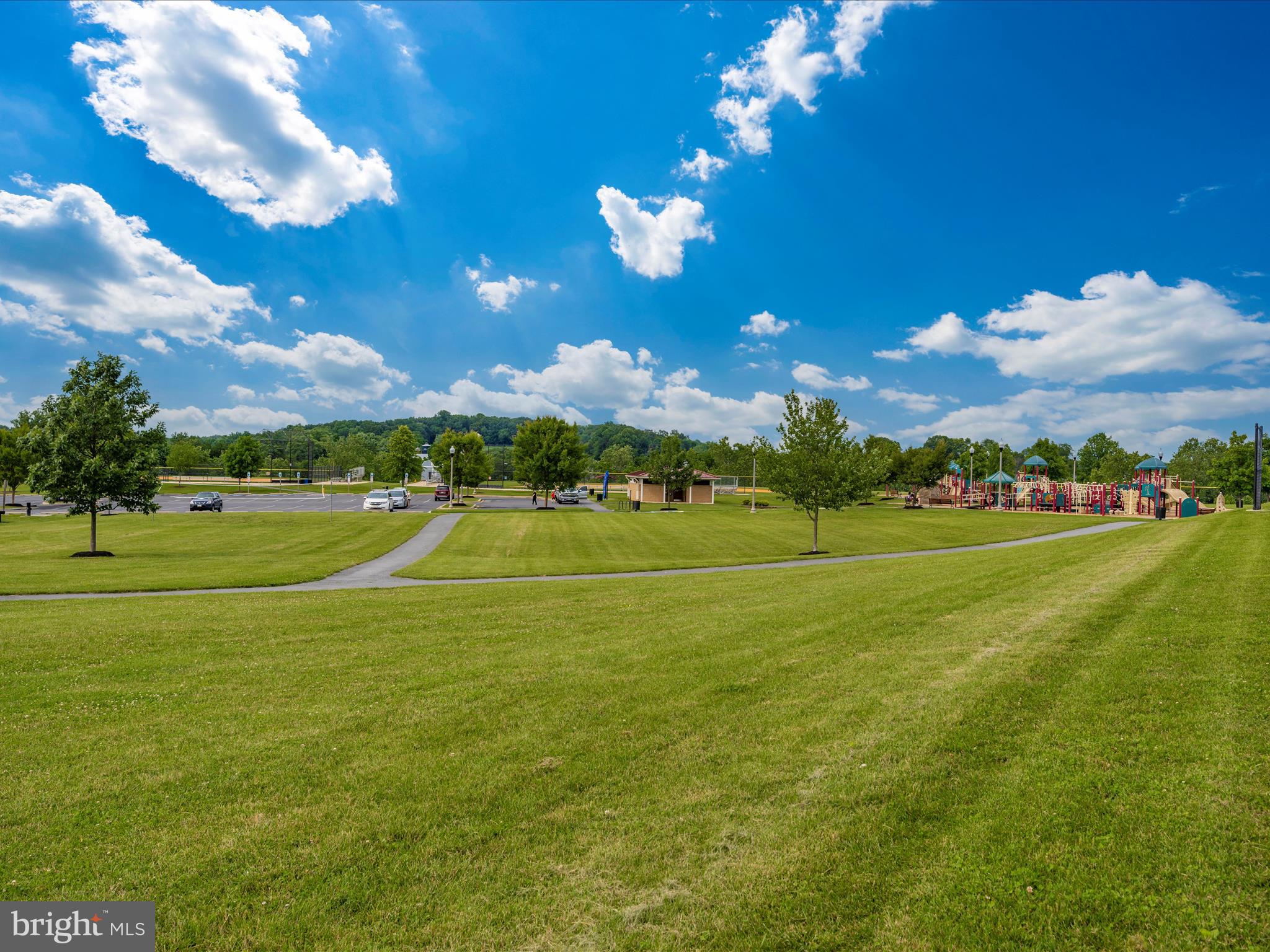 STONE BARN VILLAGE - Residential Lease