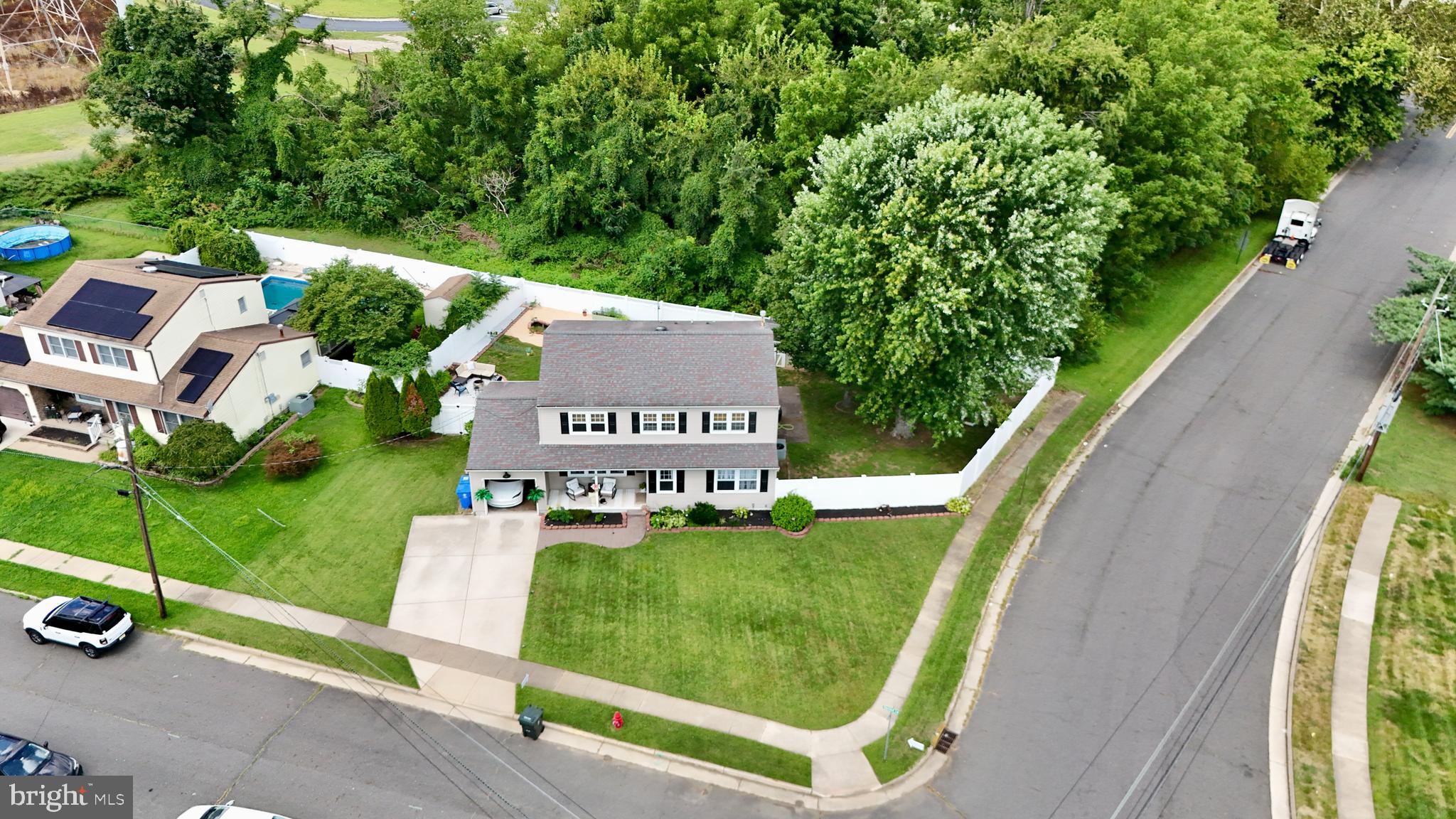 6 HARVEST LANE