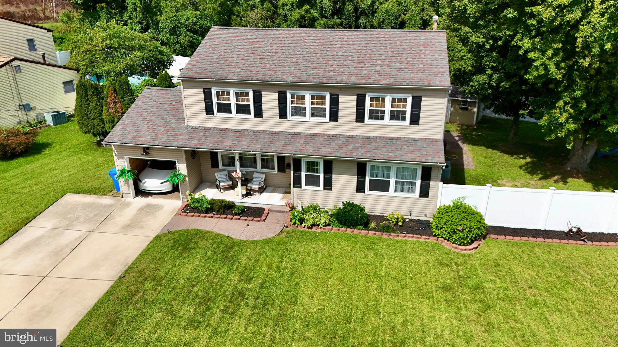 6 HARVEST LANE