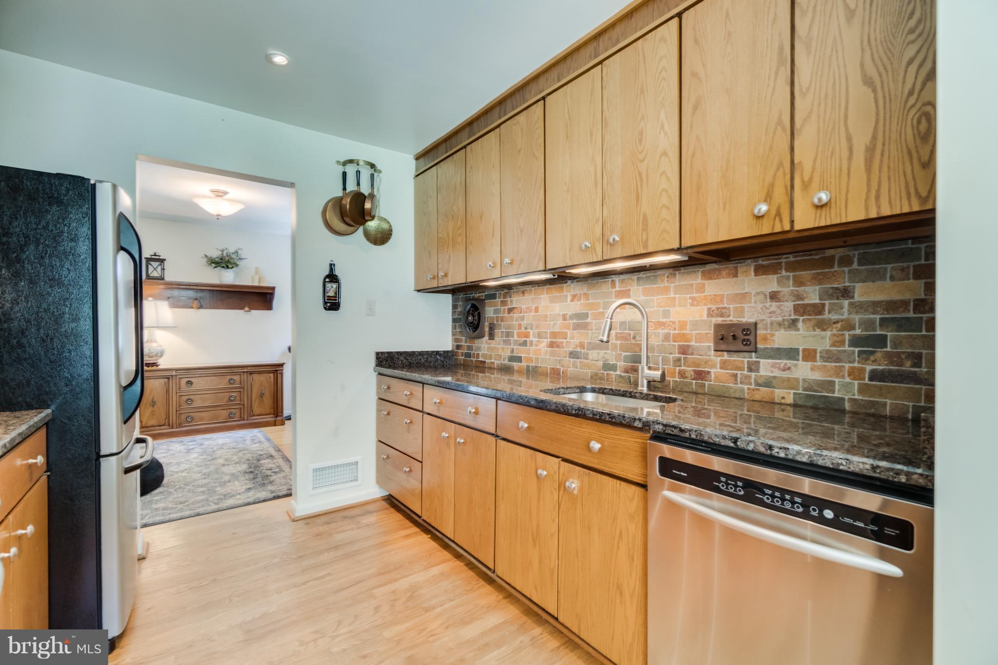 NORTH SPRINGFIELD - Residential