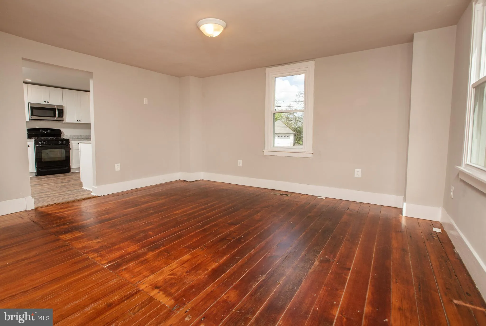 Doylestown, Pennsylvania 18902, United States, 3 Bedrooms Bedrooms, ,3 BathroomsBathrooms,Residential,Active,58748