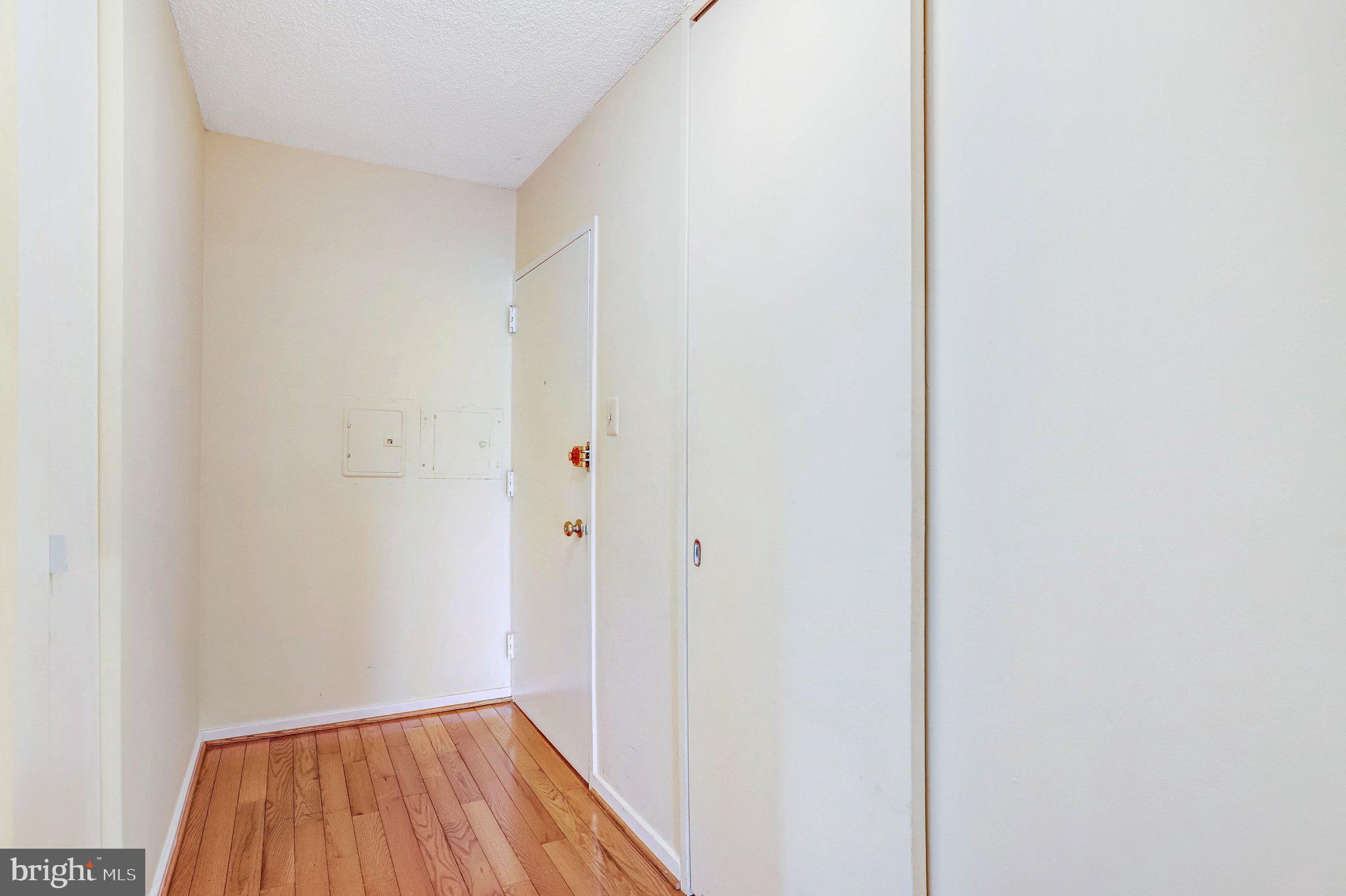240 M STREET SW E214