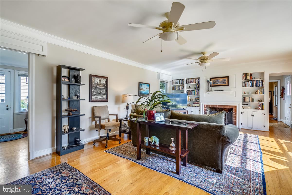 MURRAY HILL - Residential Lease