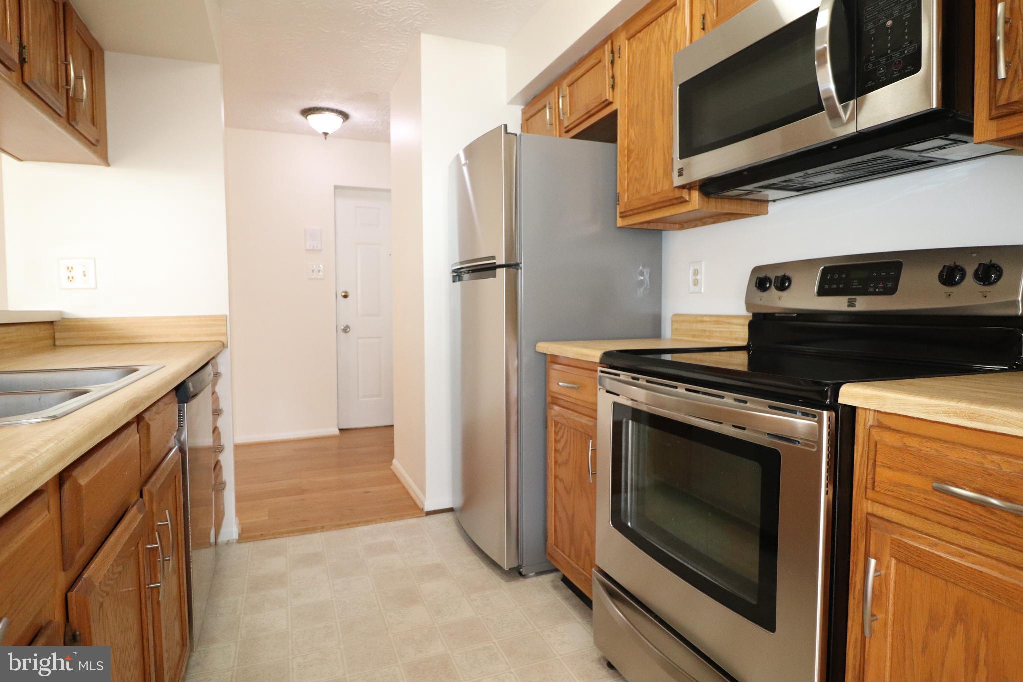 DORADO HILLS - Residential