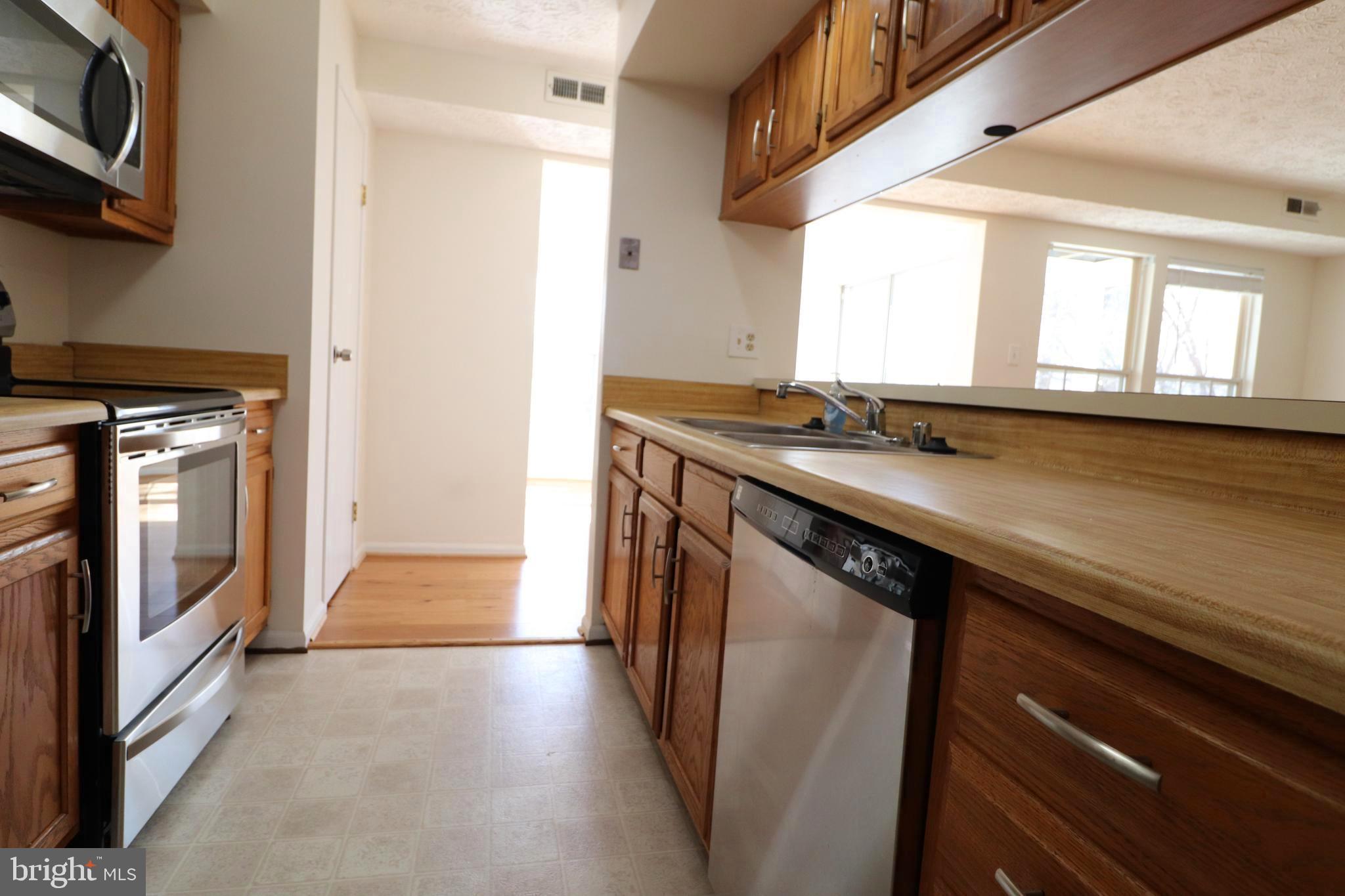 DORADO HILLS - Residential