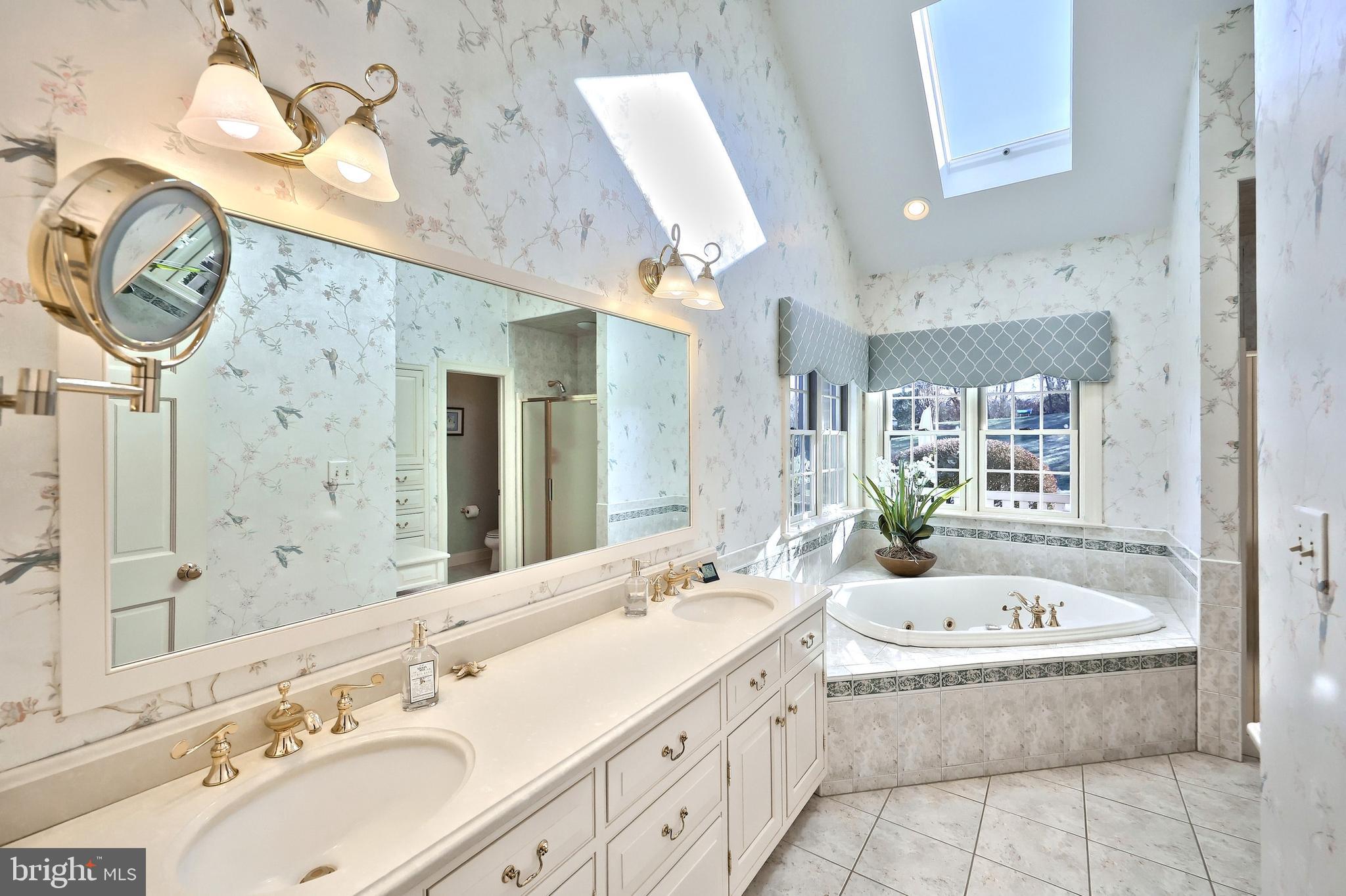 ORCHARD ACRES - Residential