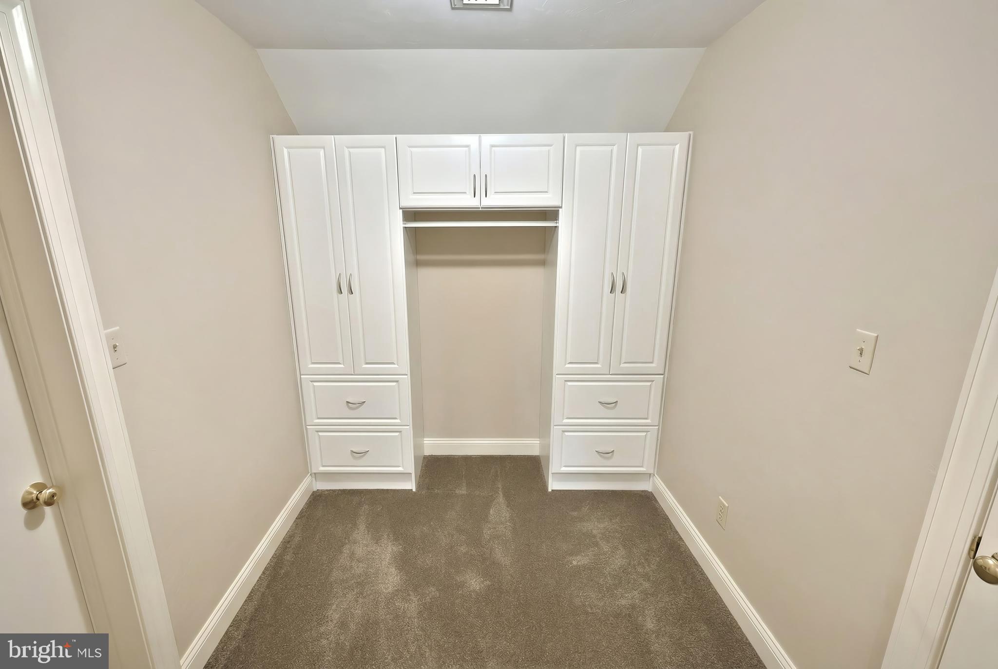 ORCHARD ACRES - Residential