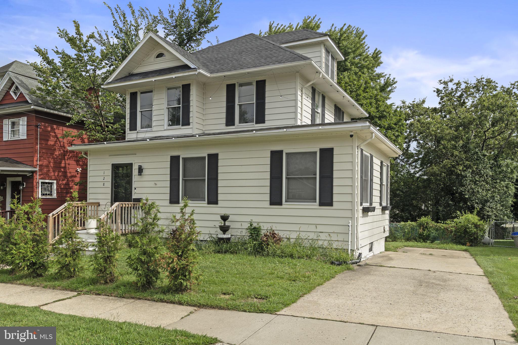 128 W EVESHAM AVENUE