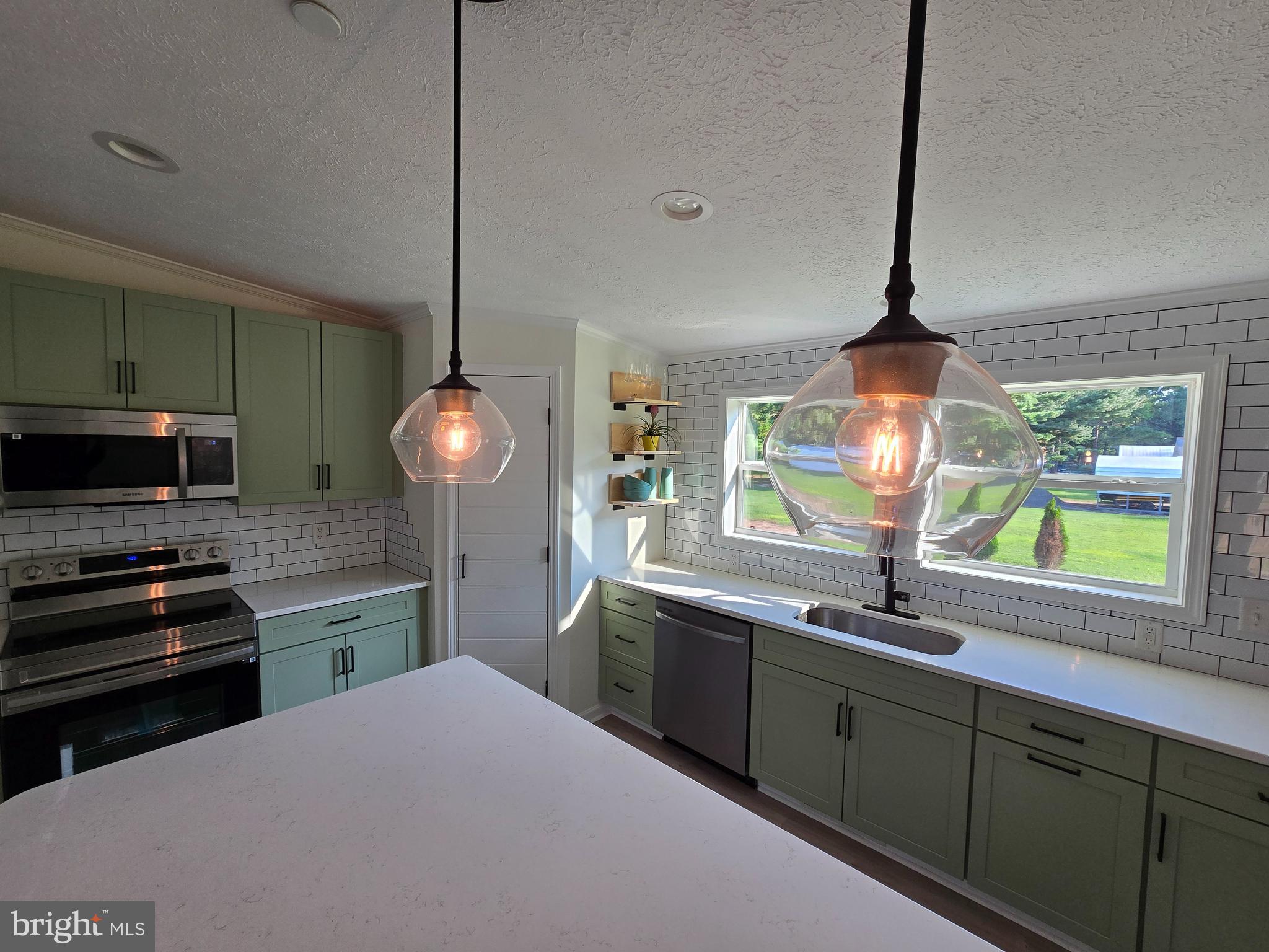 5313 CENTER DRIVE