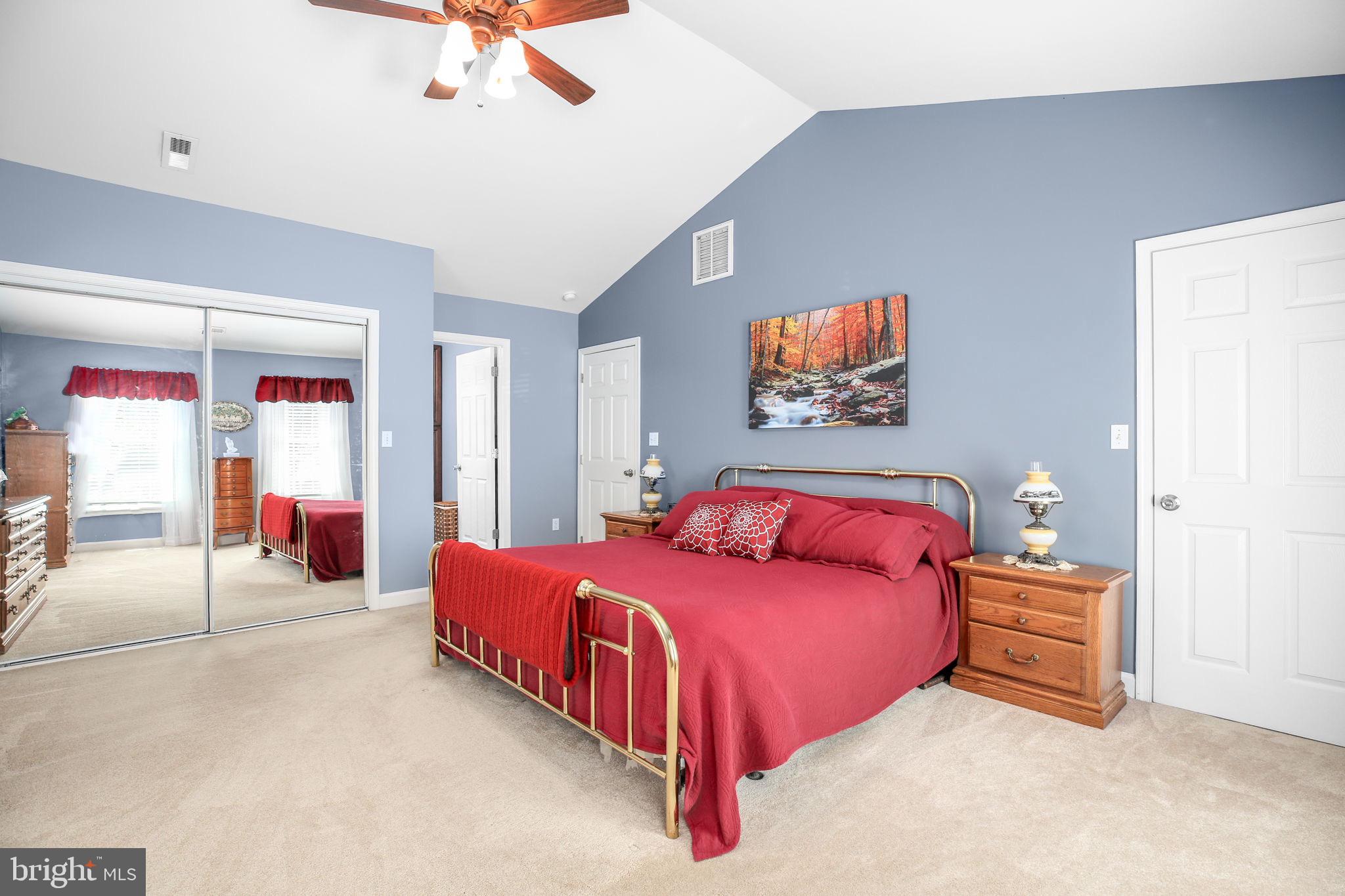 HUNTINGTON HILLS - Residential