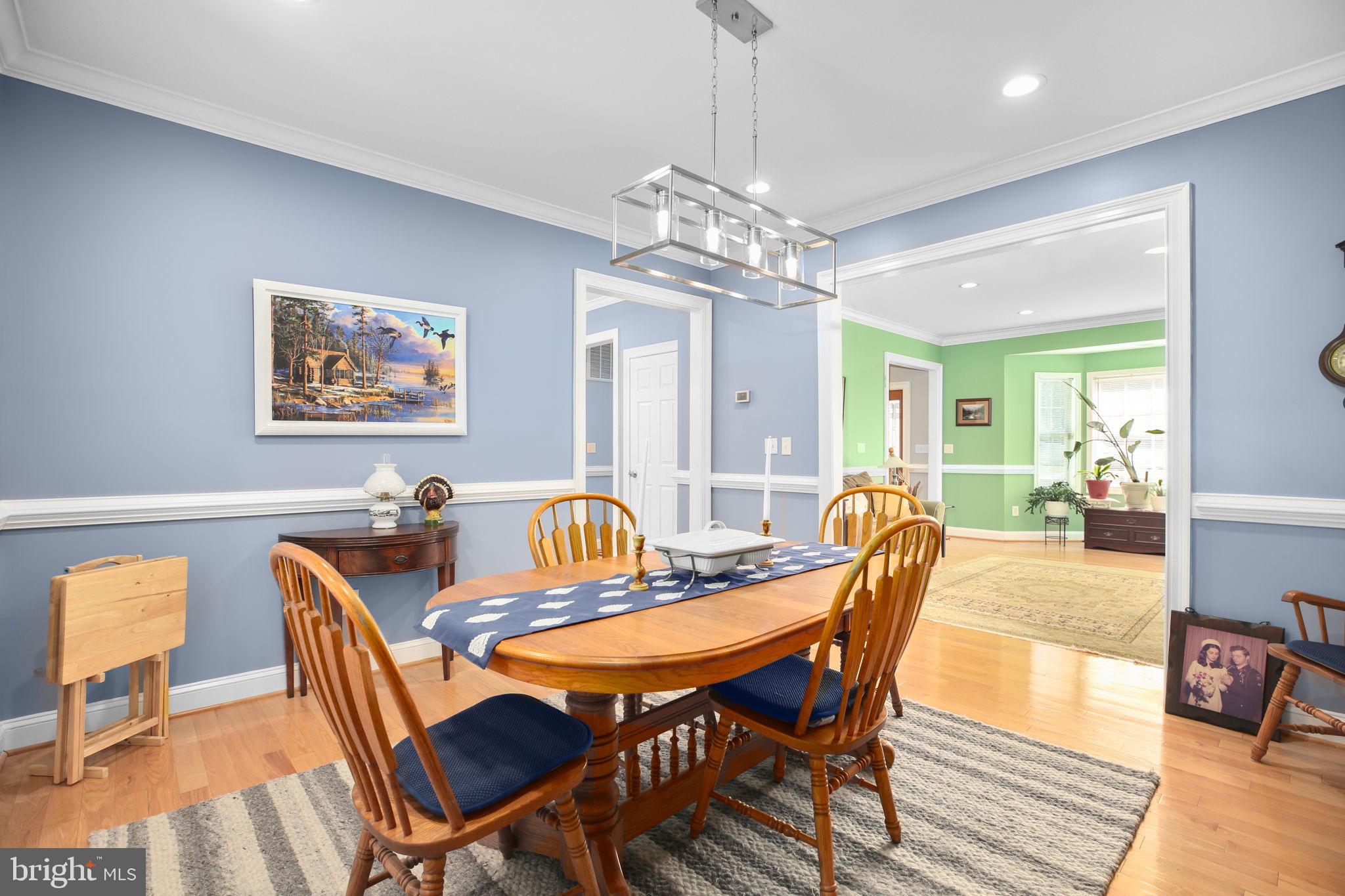 HUNTINGTON HILLS - Residential