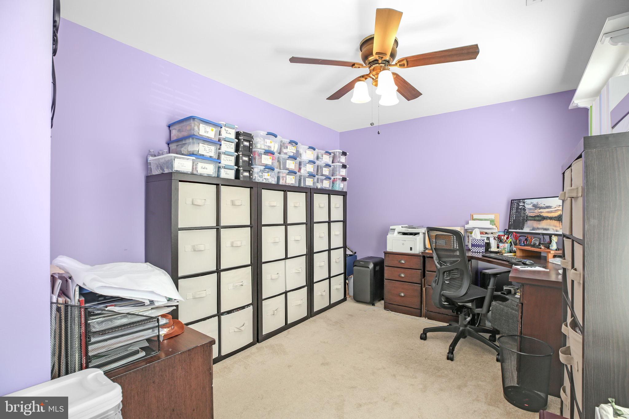 HUNTINGTON HILLS - Residential