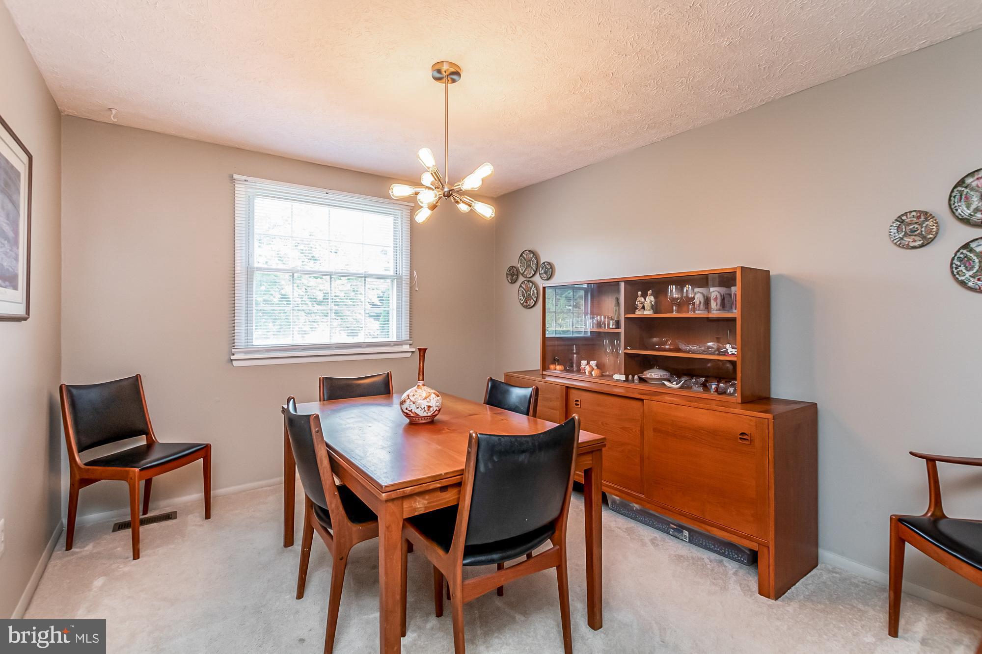 LAUREL VALLEY - Residential