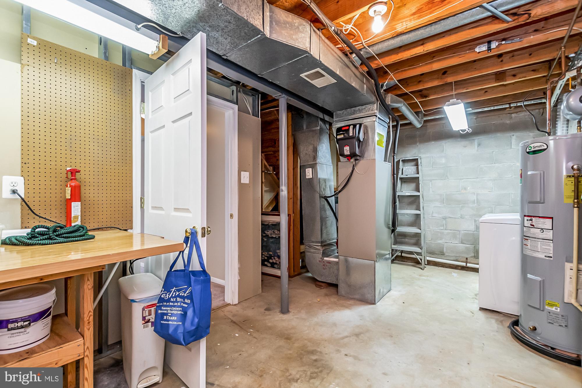 LAUREL VALLEY - Residential