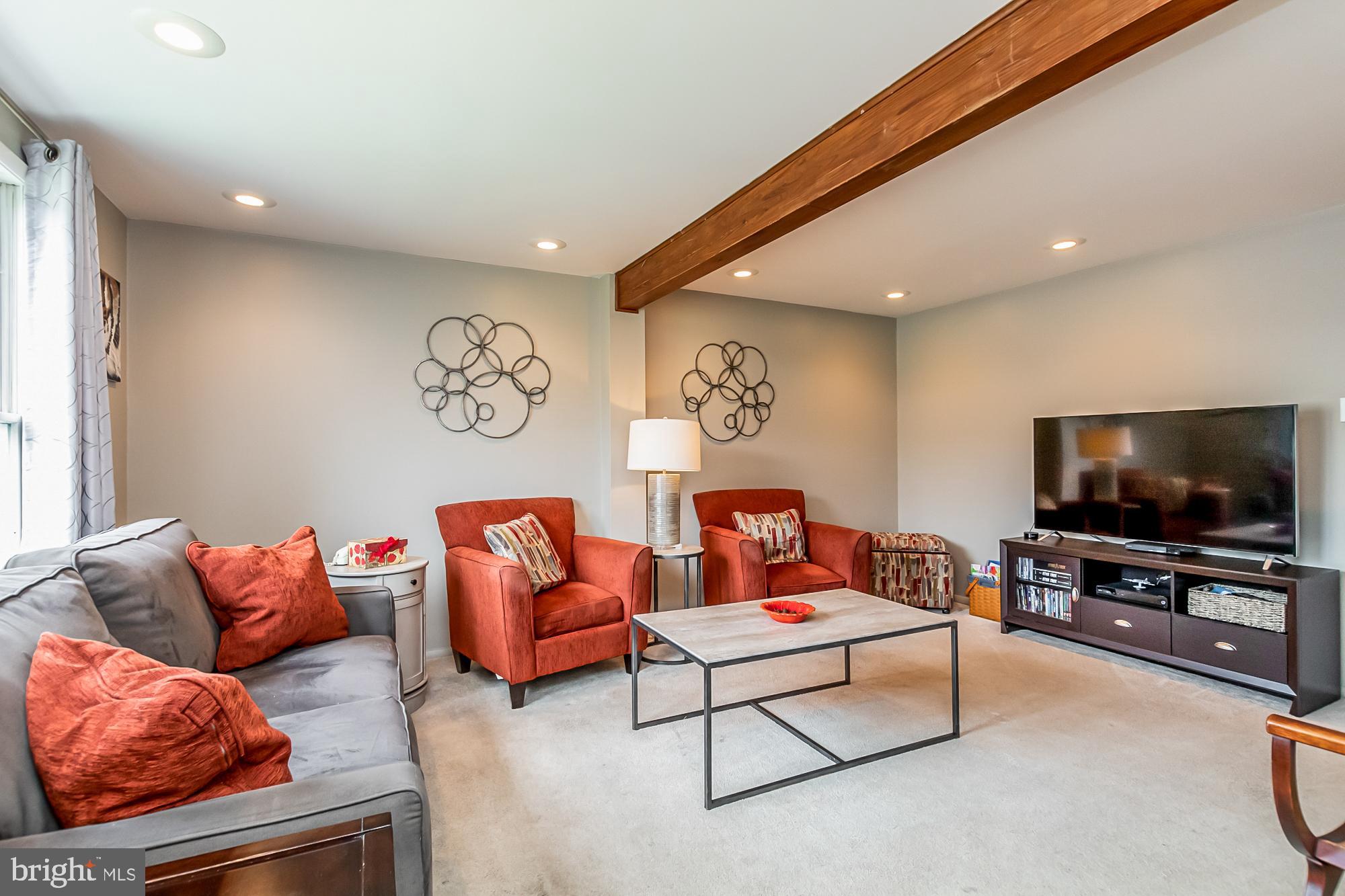 LAUREL VALLEY - Residential