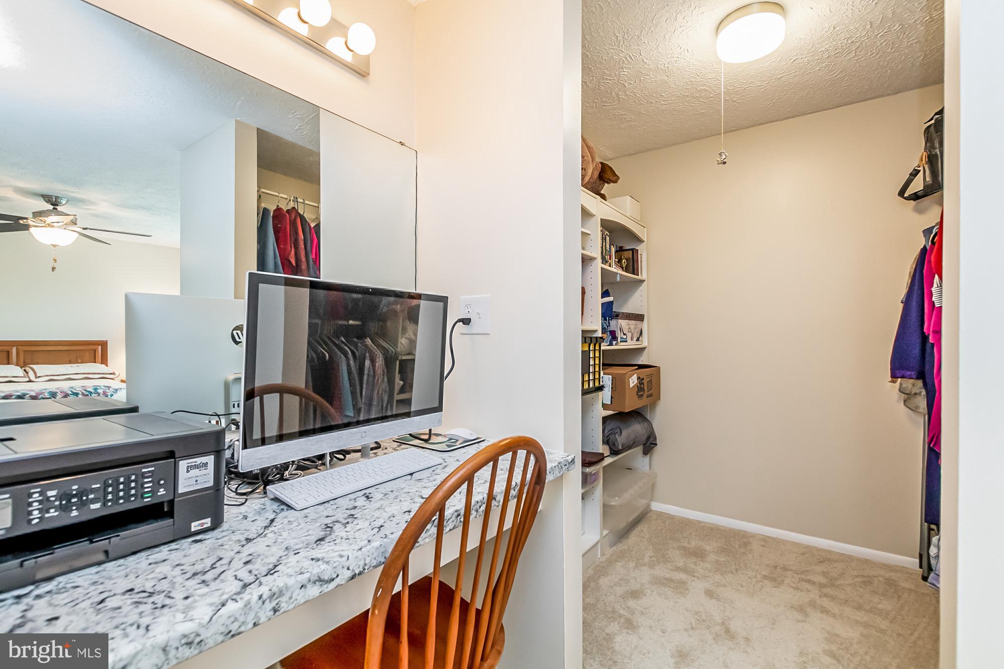 LAUREL VALLEY - Residential