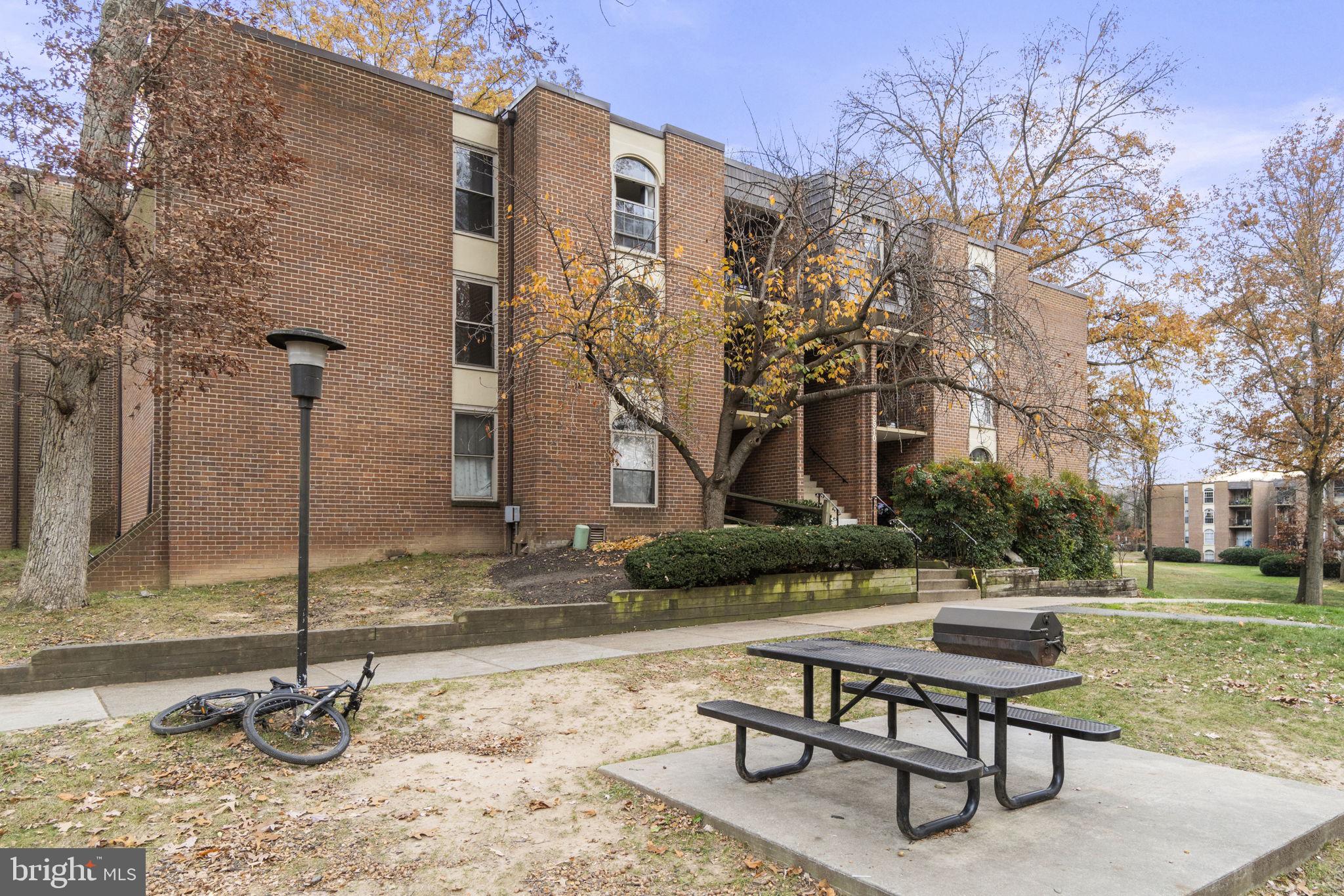 WOODBURN VILLAGE - Residential