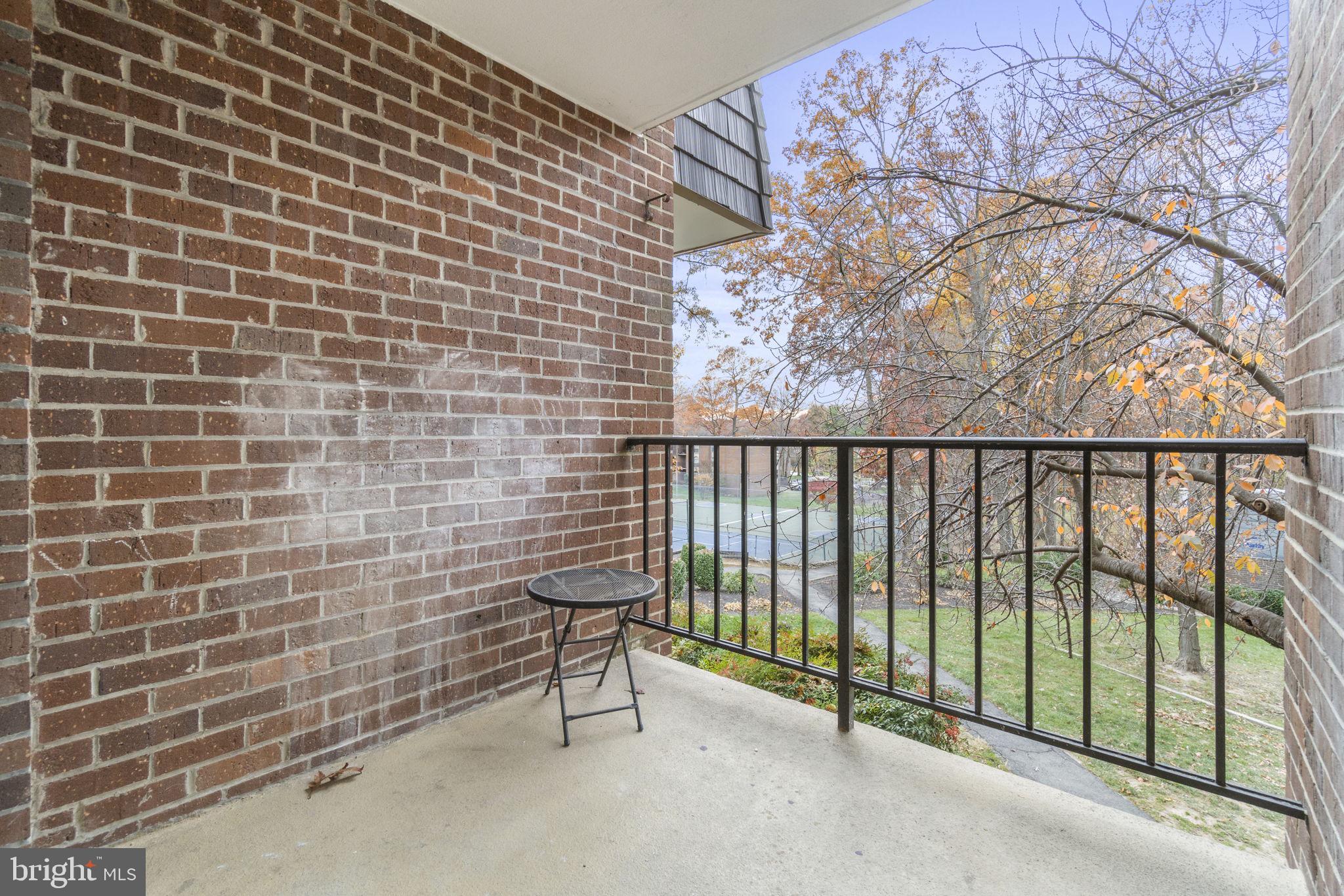 WOODBURN VILLAGE - Residential