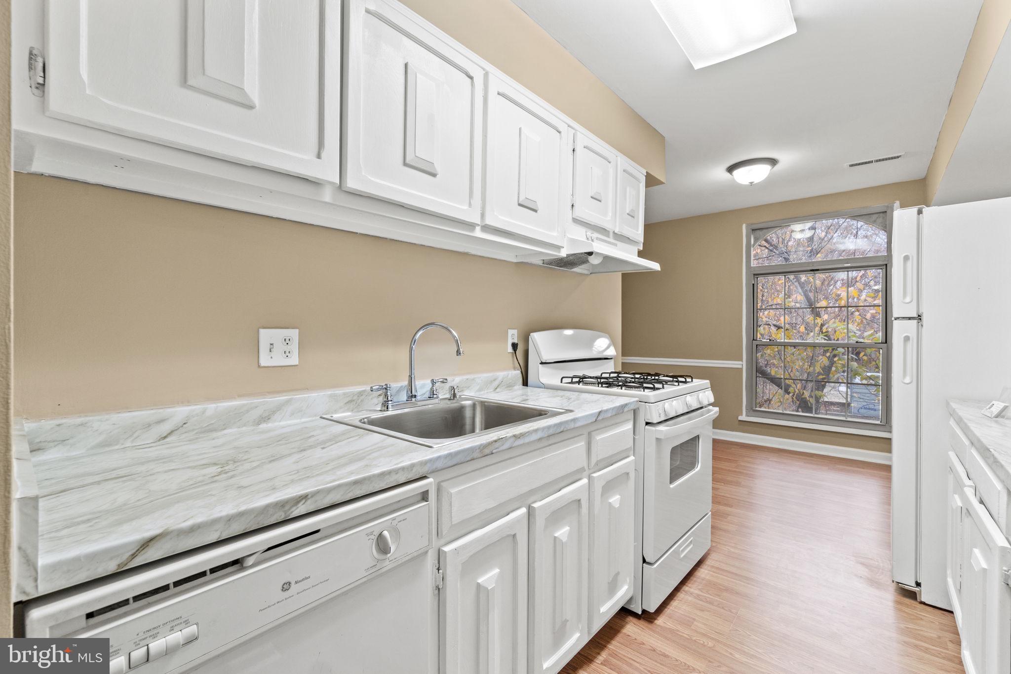 WOODBURN VILLAGE - Residential