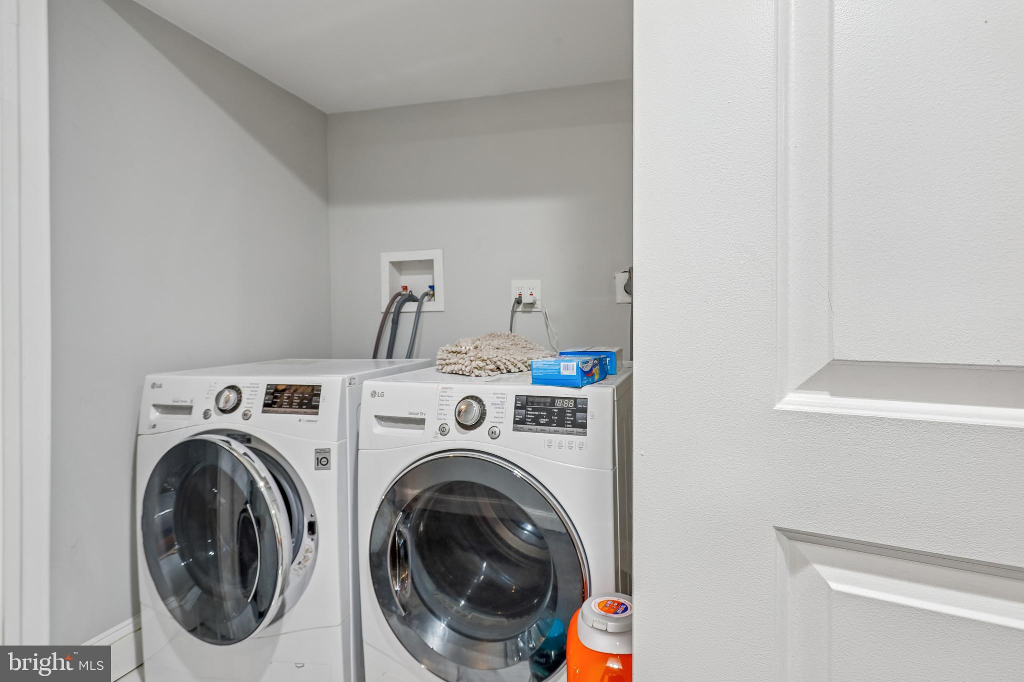 GREEKTOWN - Residential