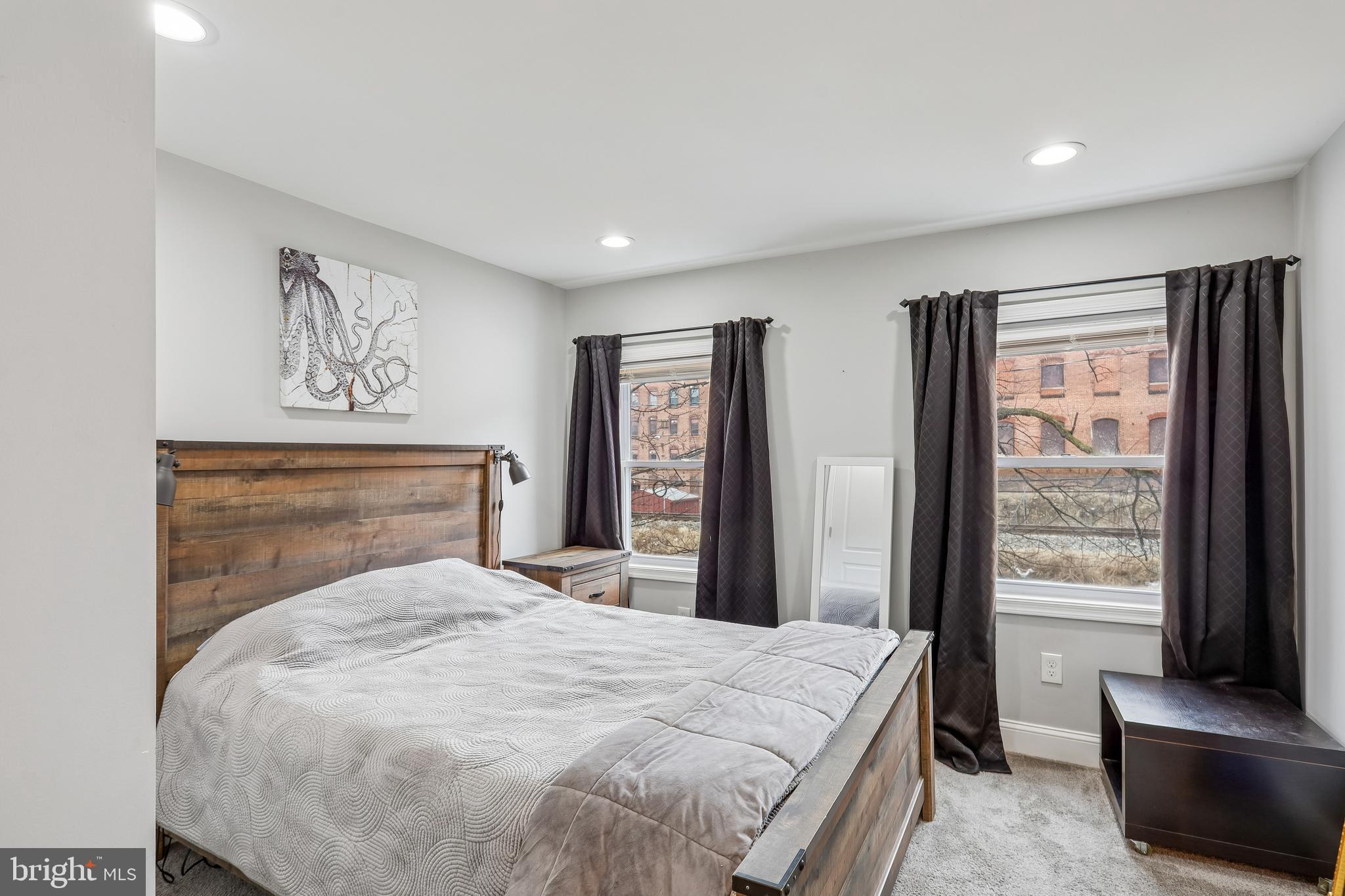 GREEKTOWN - Residential