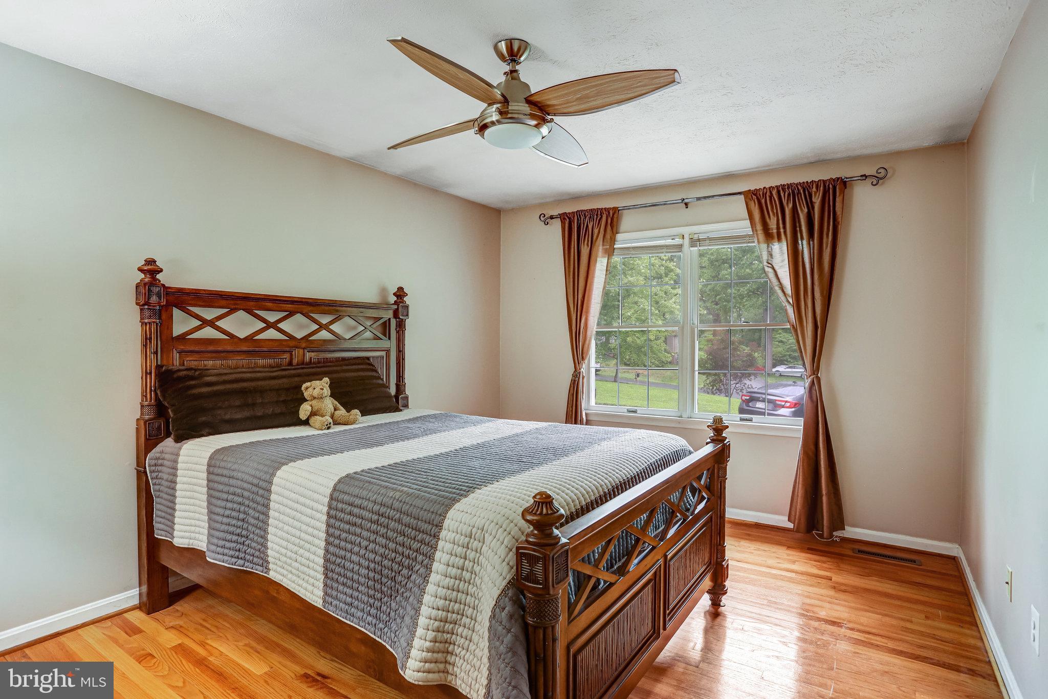 LINGANORE VIEW - Residential