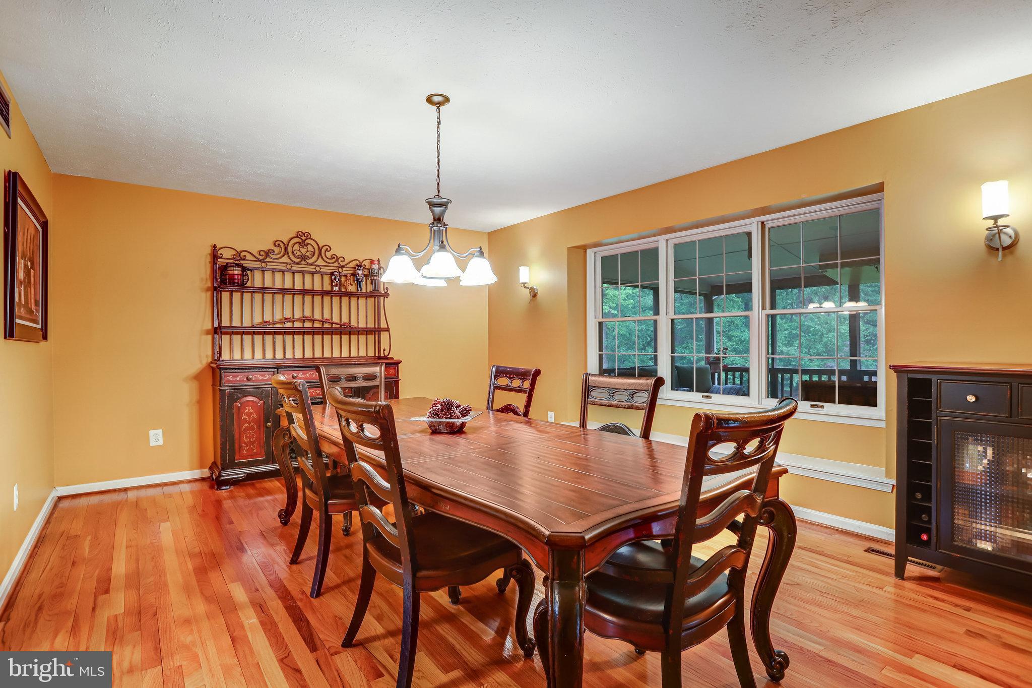 LINGANORE VIEW - Residential