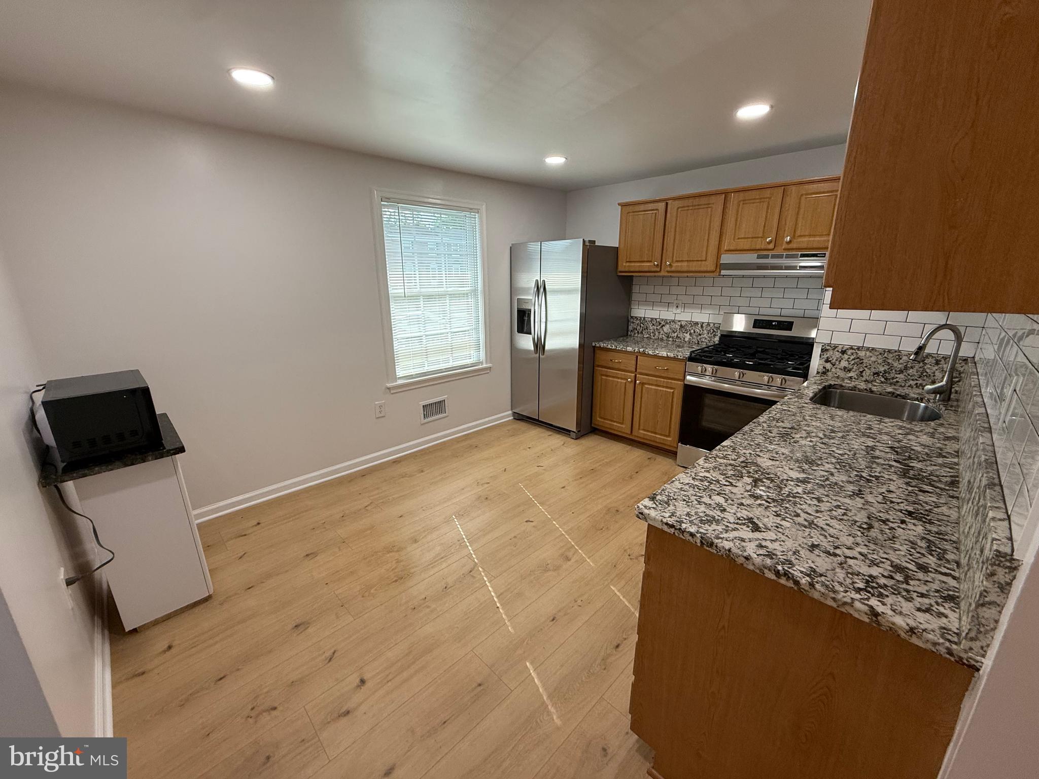 8049 SAINT ANNES COURT