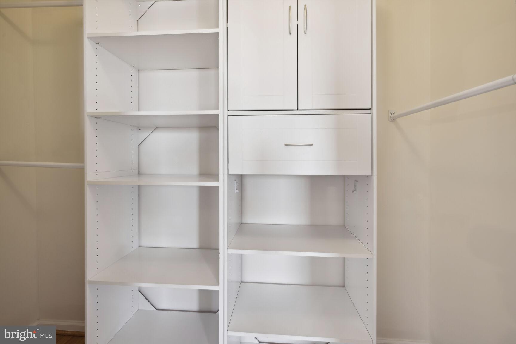 WASHINGTONIAN CENTER - Residential Lease