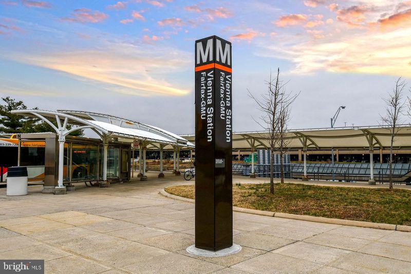 COUNTRY CREEK - Residential