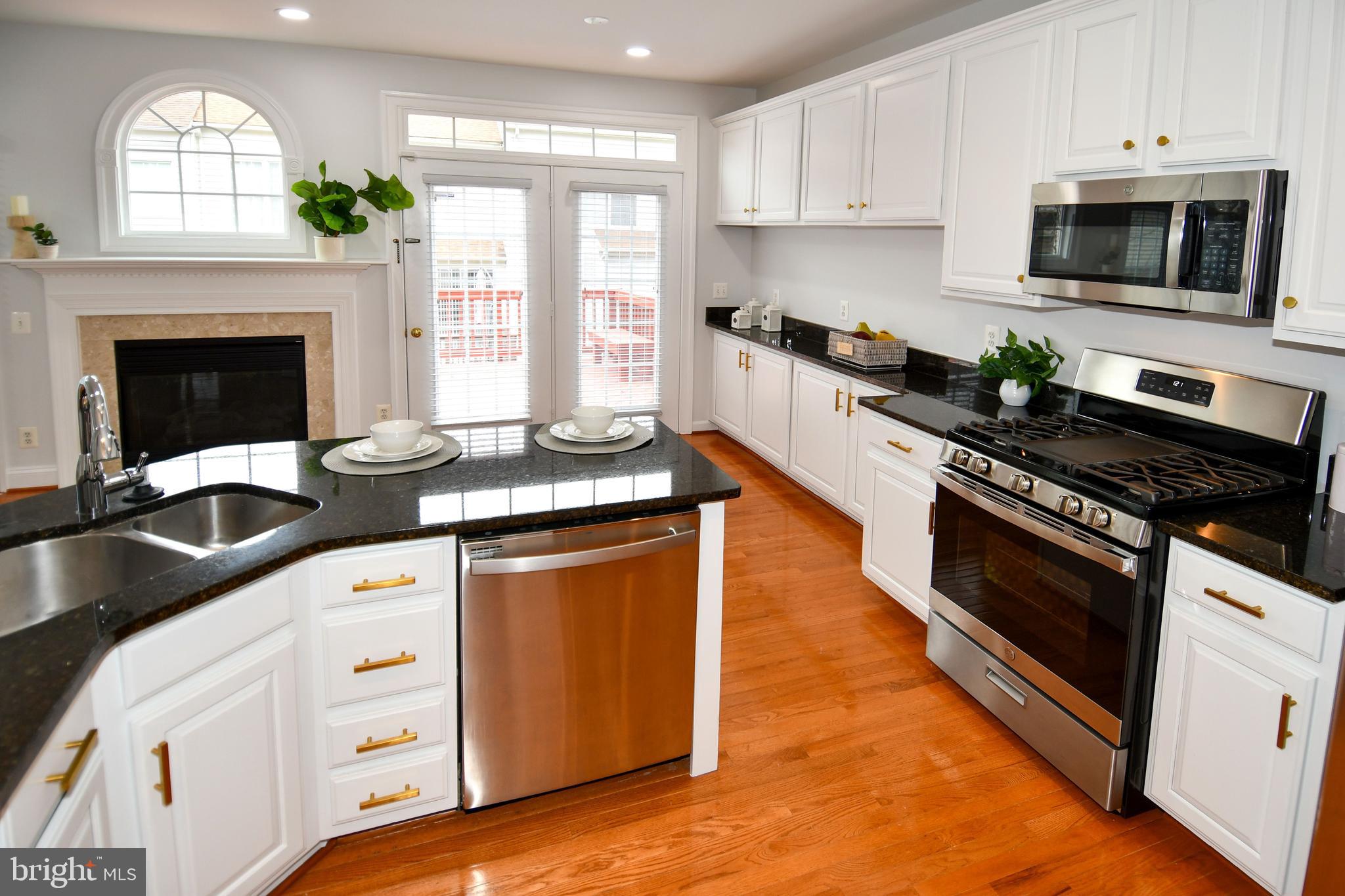 COUNTRY CREEK - Residential