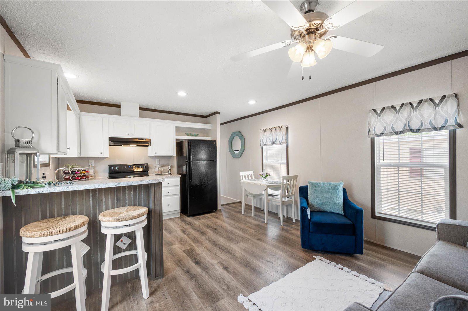 SALT LIFE PARK LLC - Residential