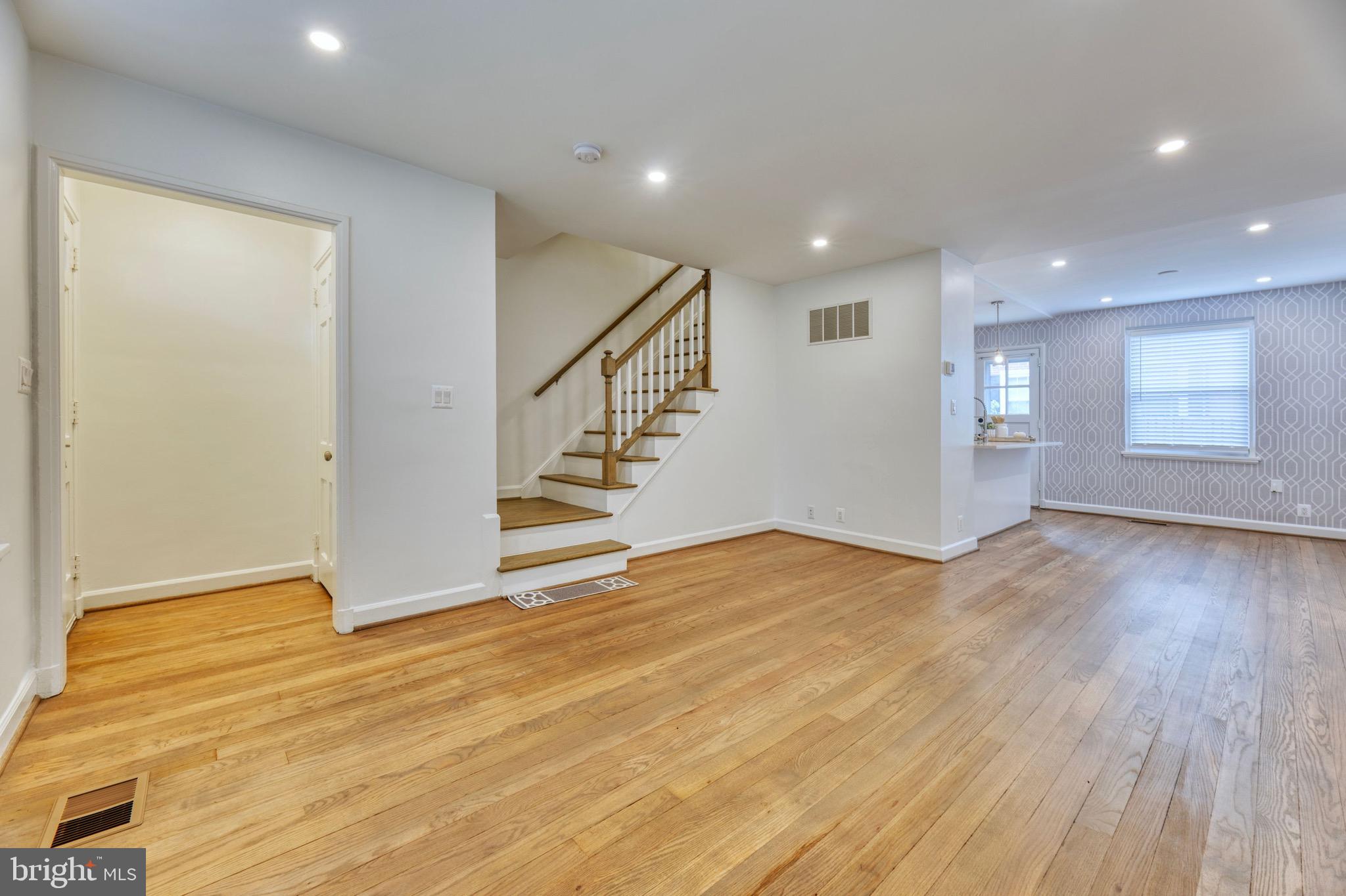 FAIRLINGTON MEADOWS - Residential Lease