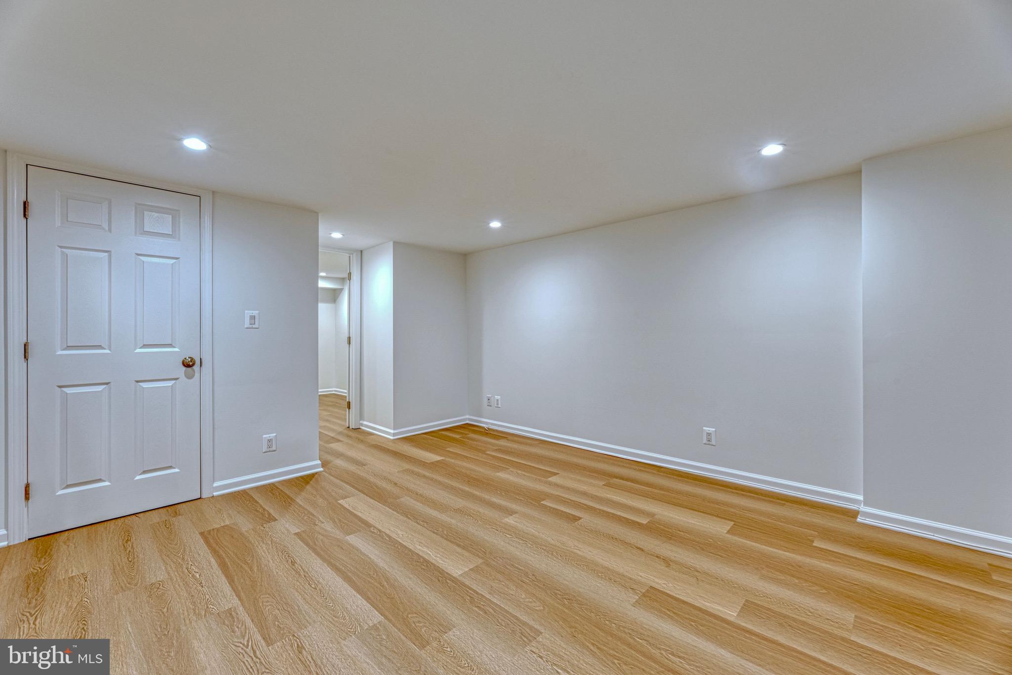 FAIRLINGTON MEADOWS - Residential Lease