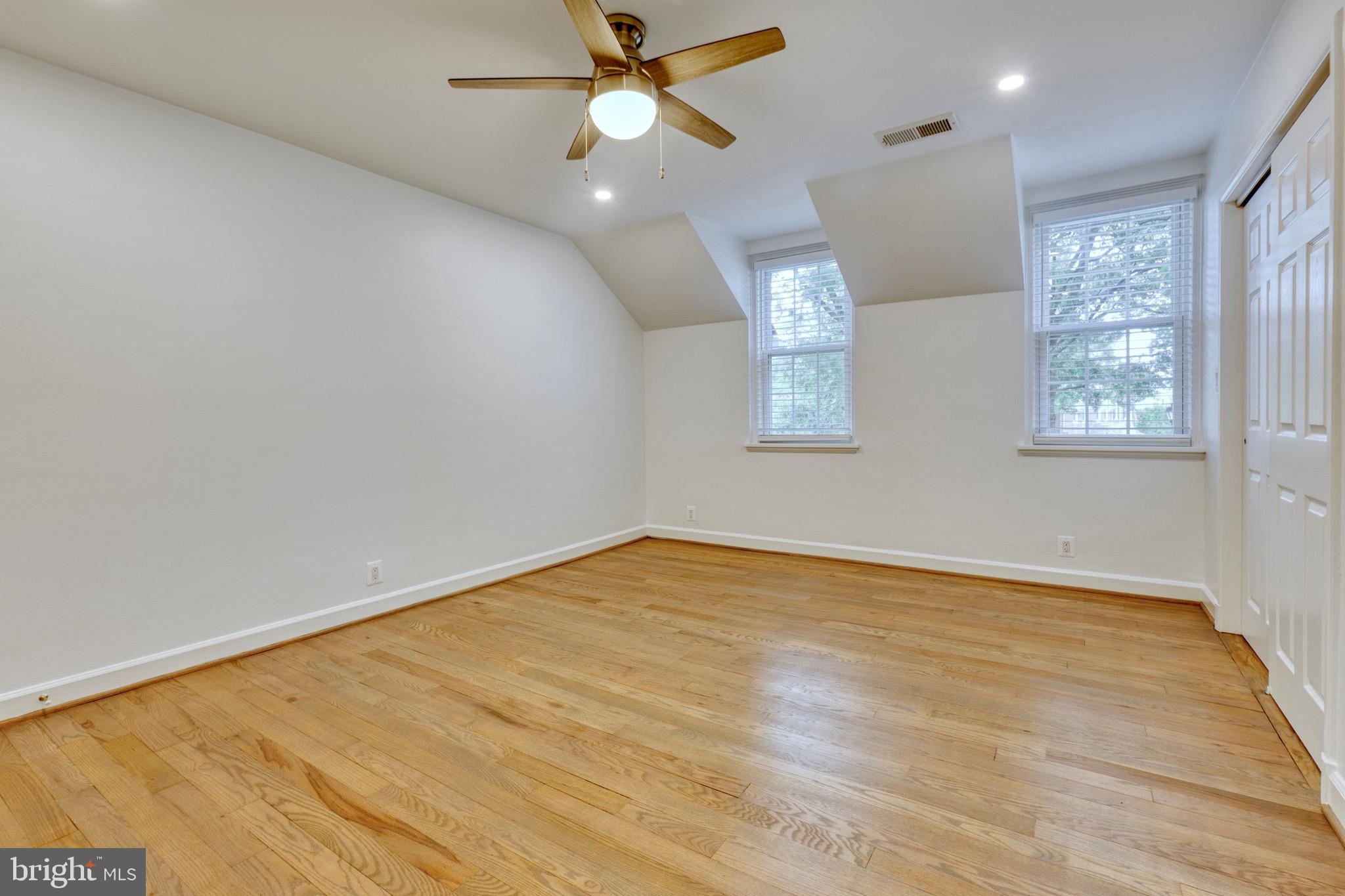 FAIRLINGTON MEADOWS - Residential Lease