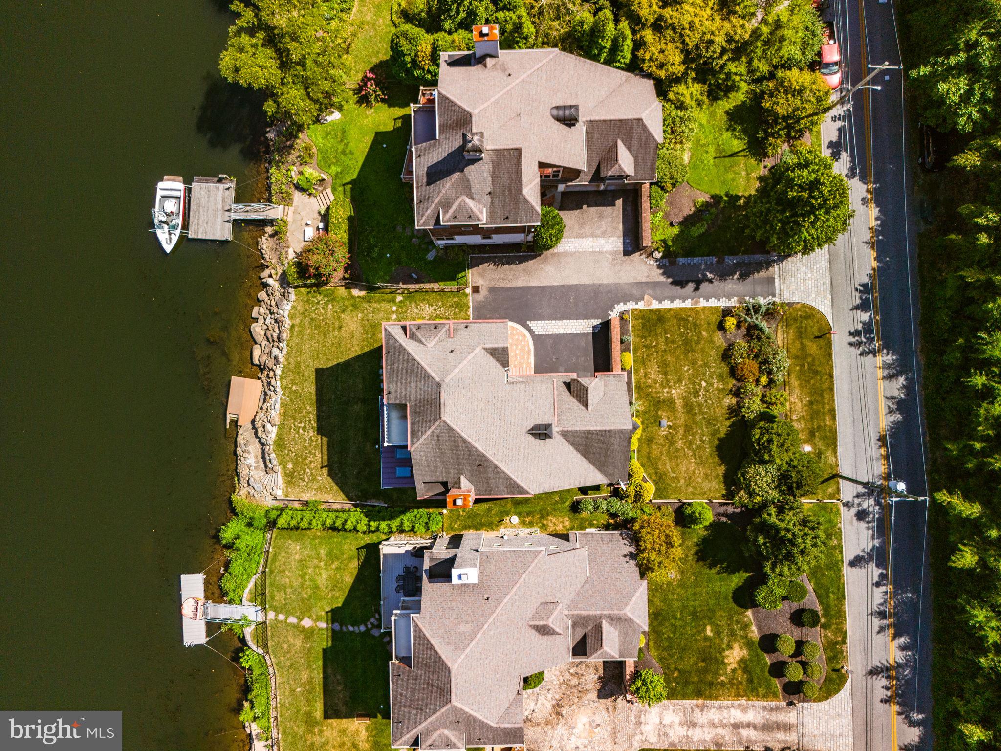 GLADWYNE - Residential