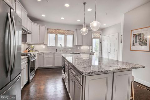 5140 LONGSTONE WAY ROCKVILLE MD 20852