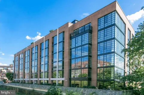3303 NW Water Street NW Unit 3B, Washington, DC MLS: DCDC2197844