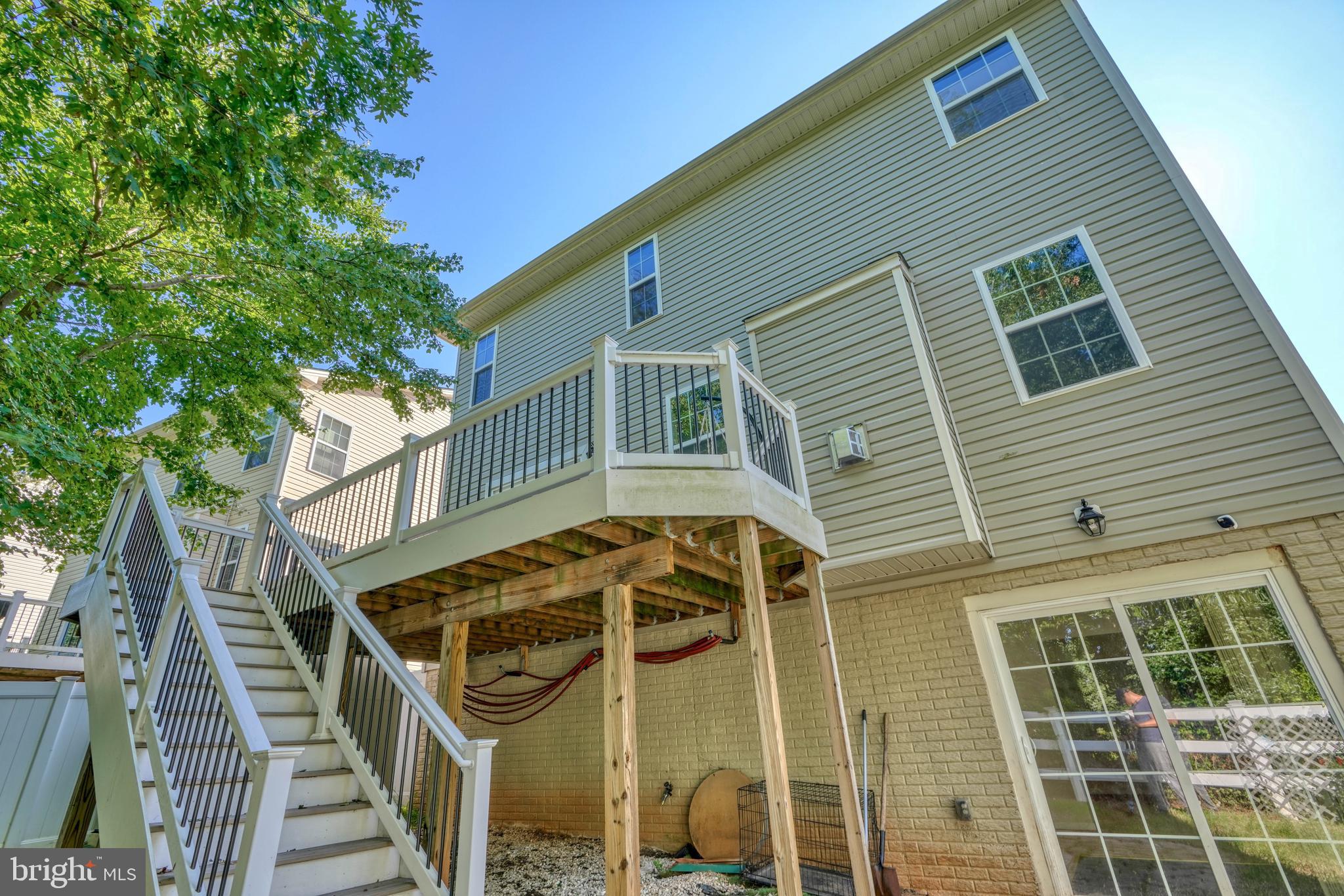 TANYARD SPRINGS - Residential Lease