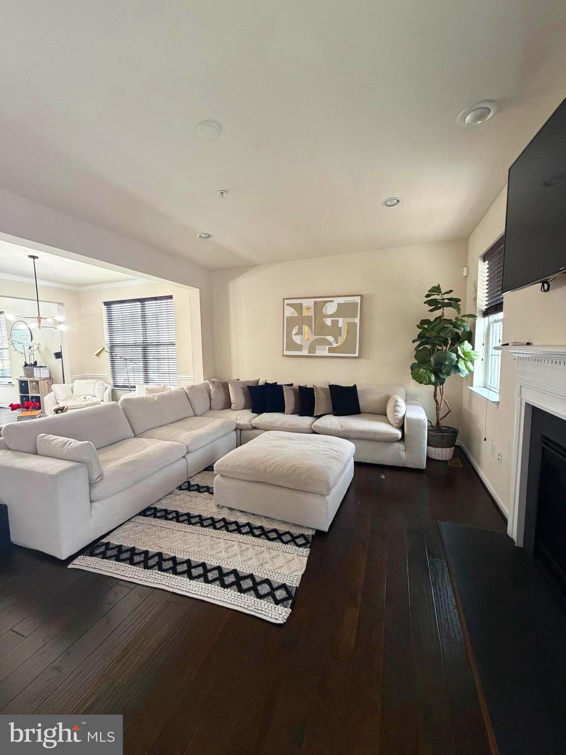 TANYARD SPRINGS - Residential Lease