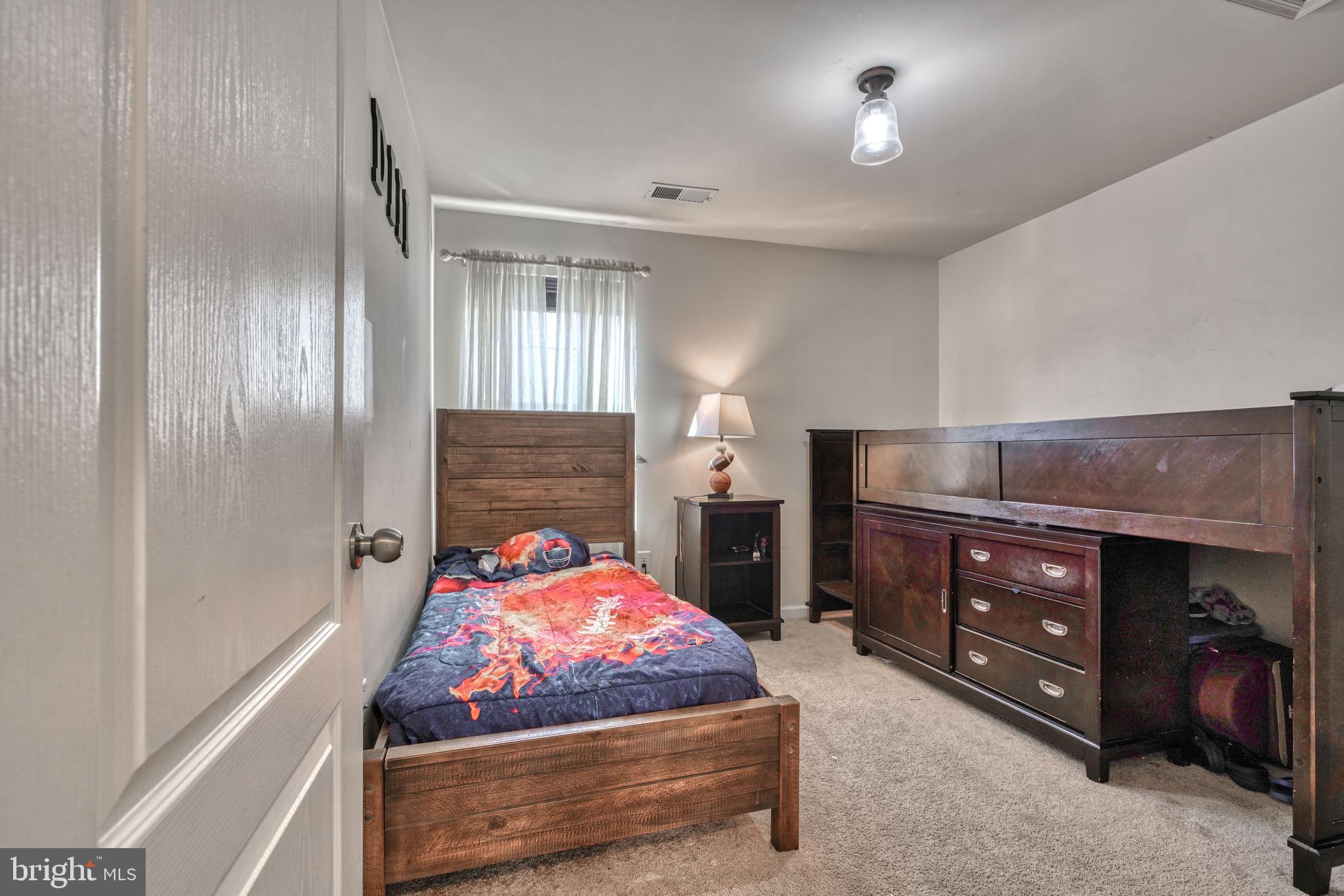 TANYARD SPRINGS - Residential Lease