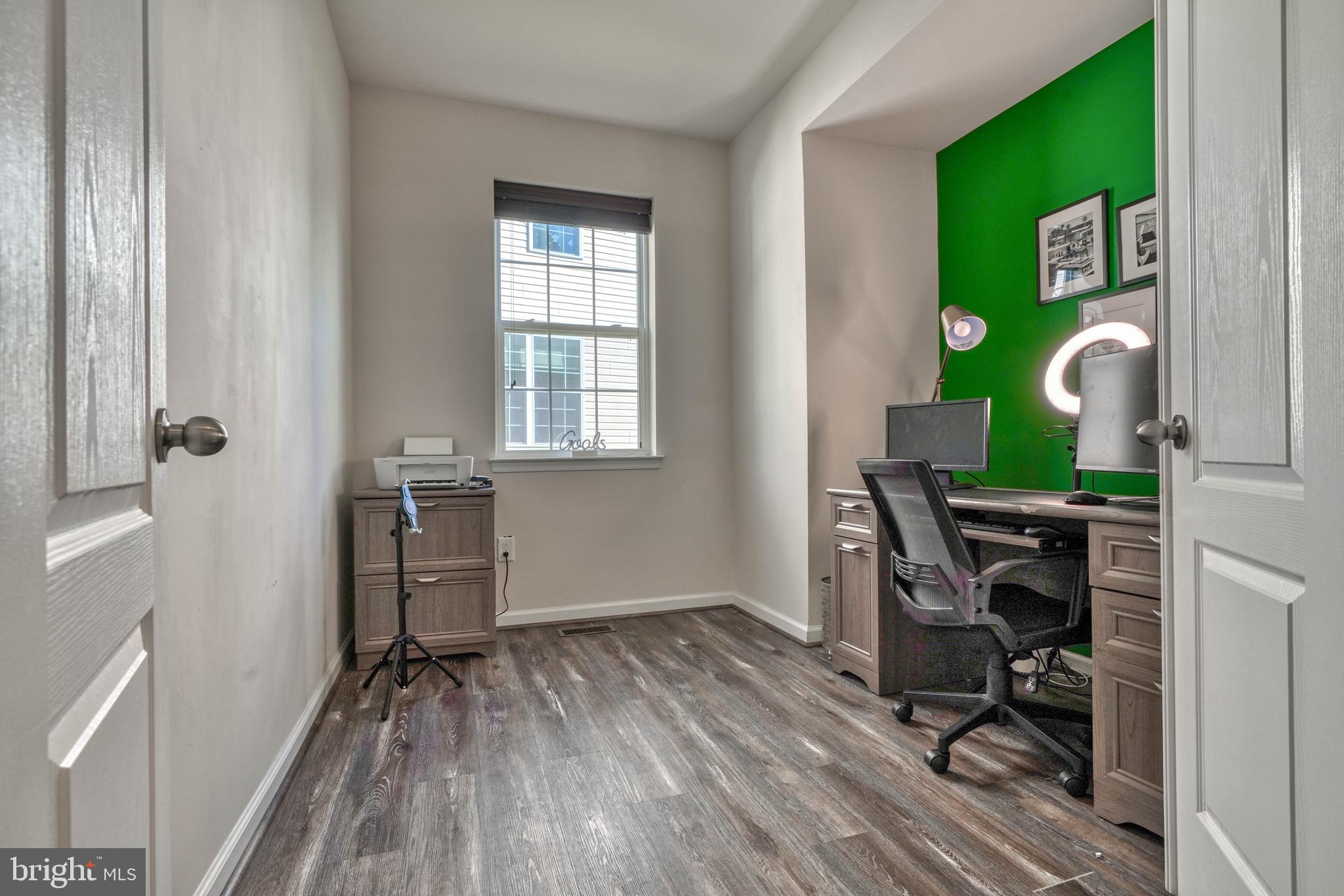 TANYARD SPRINGS - Residential Lease