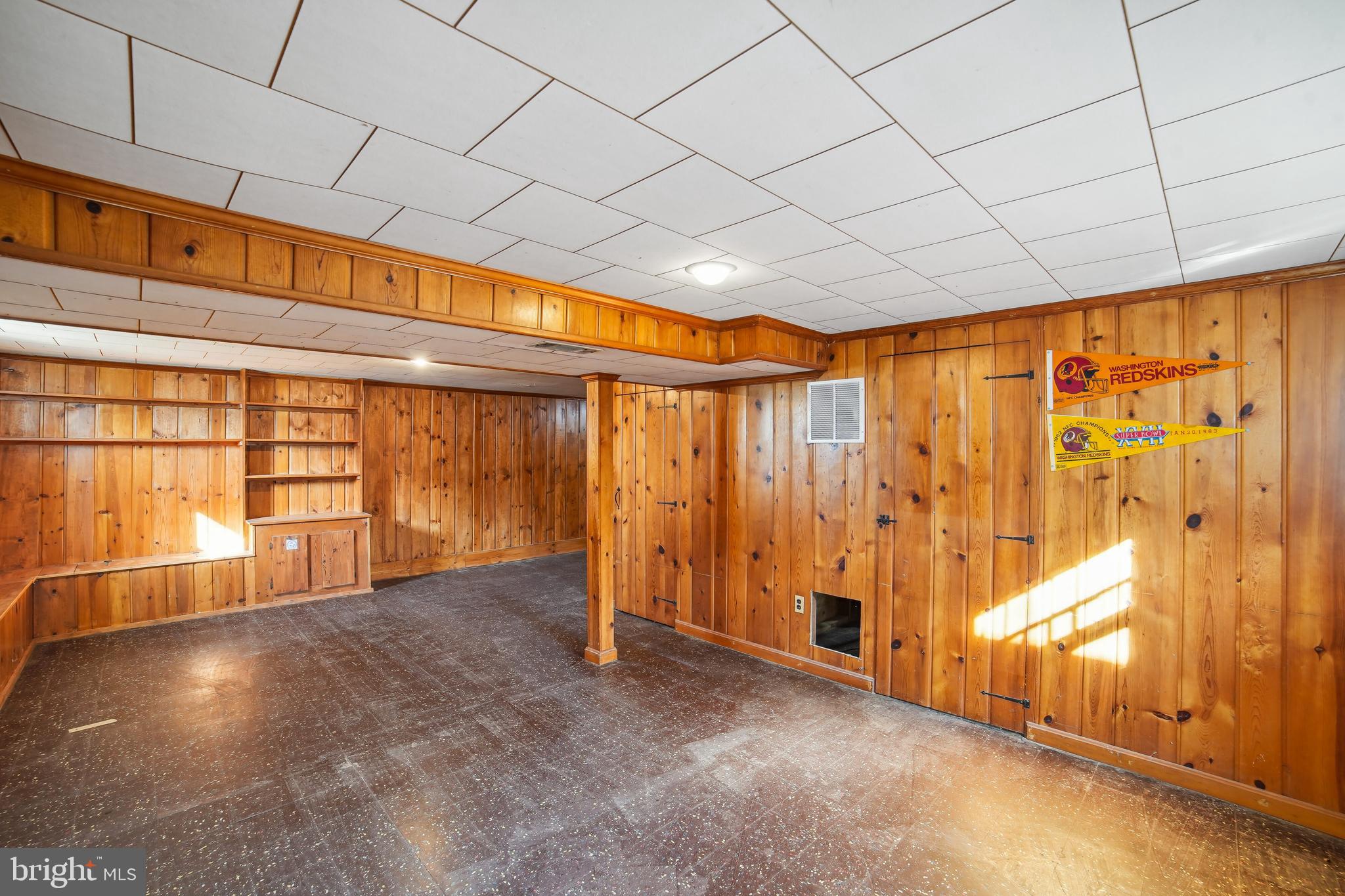 WHEATON WOODS - Residential