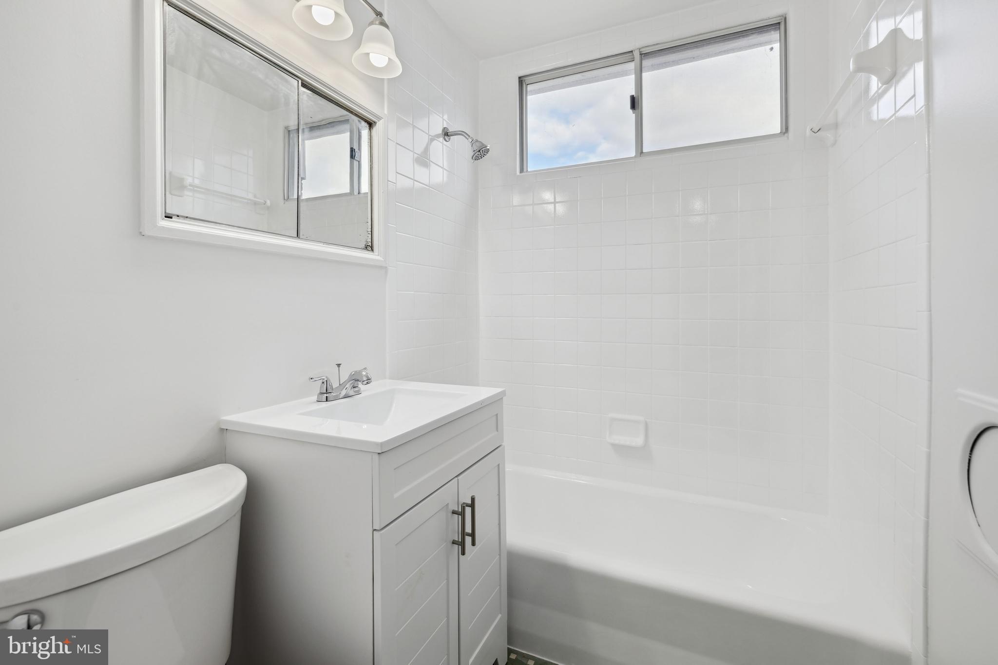 WHEATON WOODS - Residential