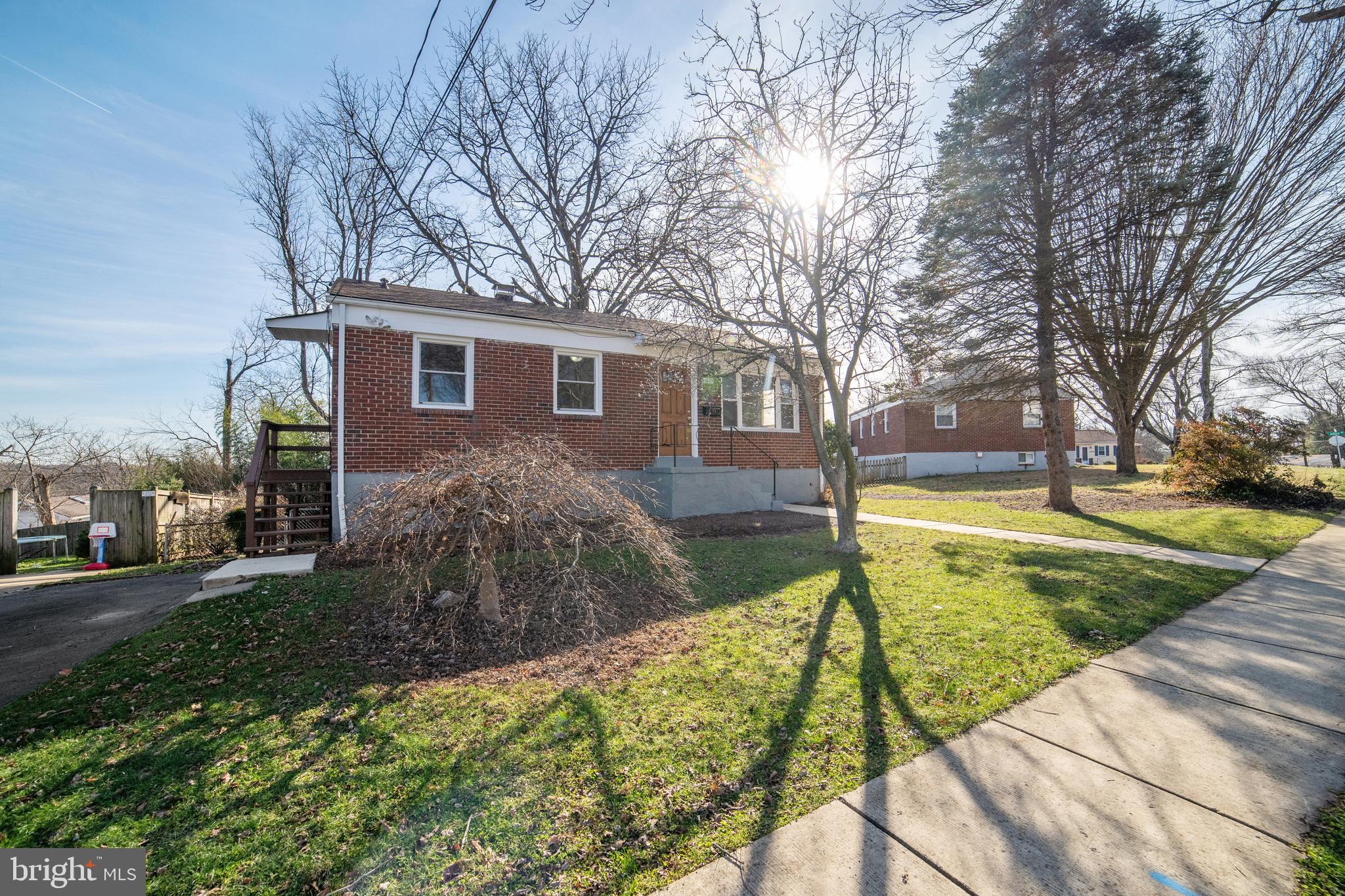 WHEATON WOODS - Residential