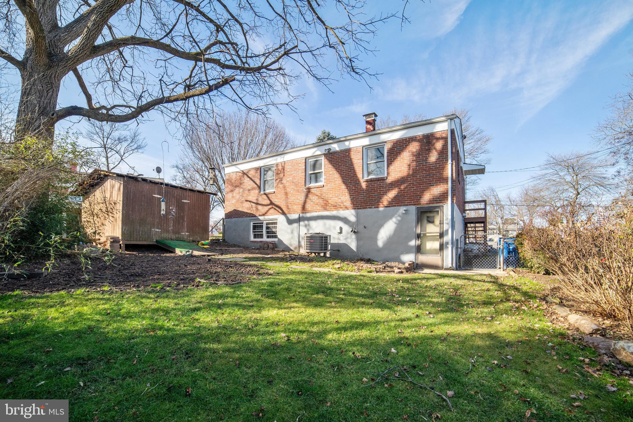 WHEATON WOODS - Residential